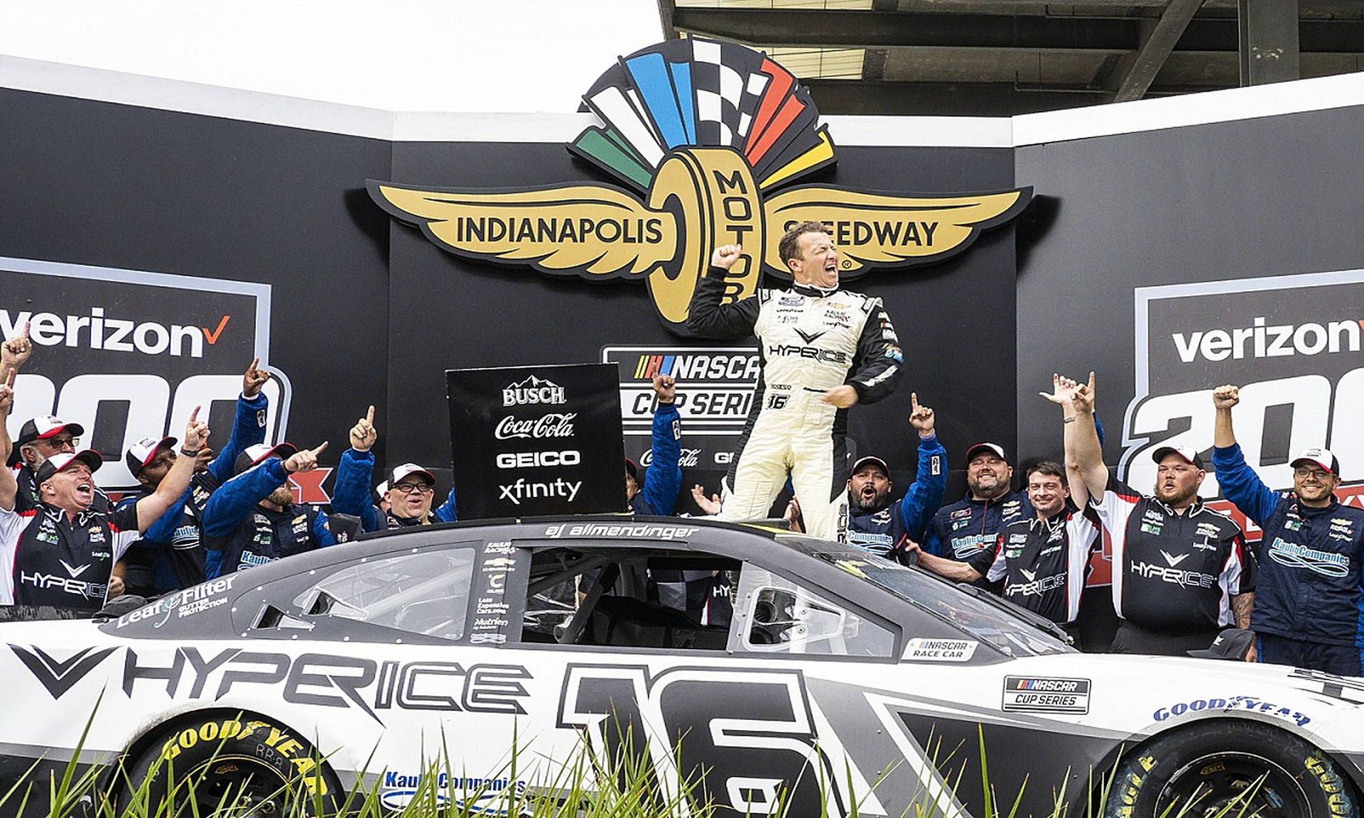 Aj Allmendinger Crew Celebrate Background