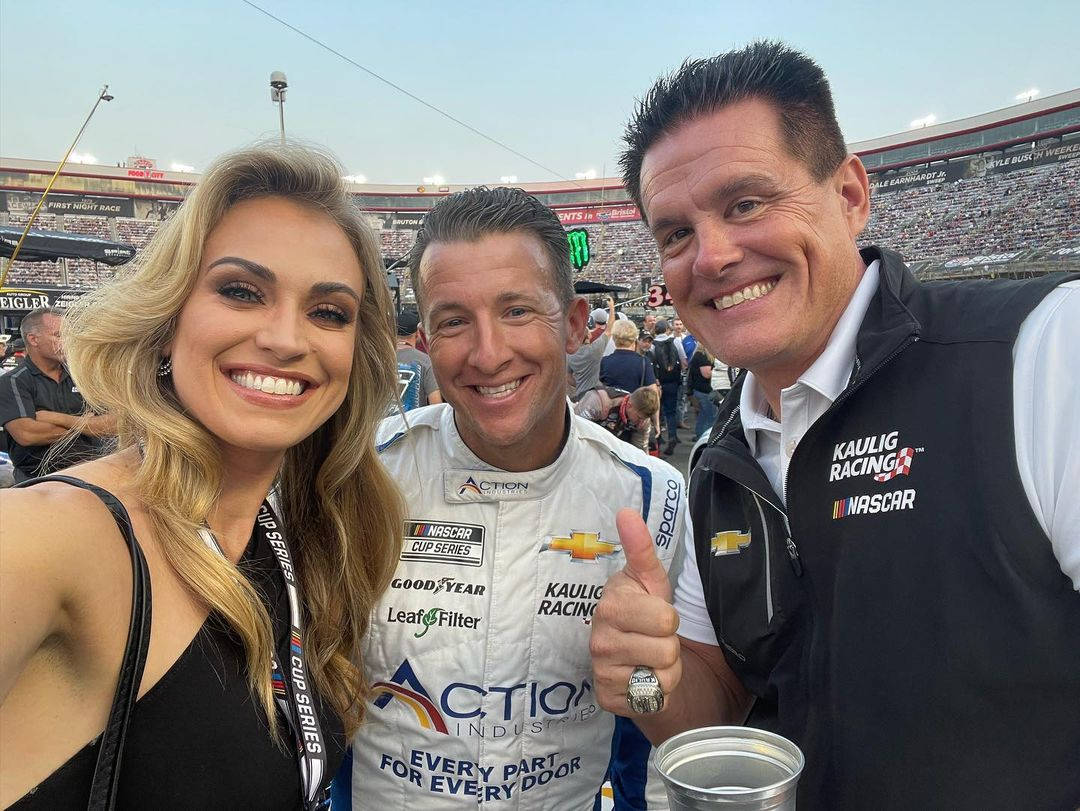 Aj Allmendinger With His Team, Focusing Before The Race. Background