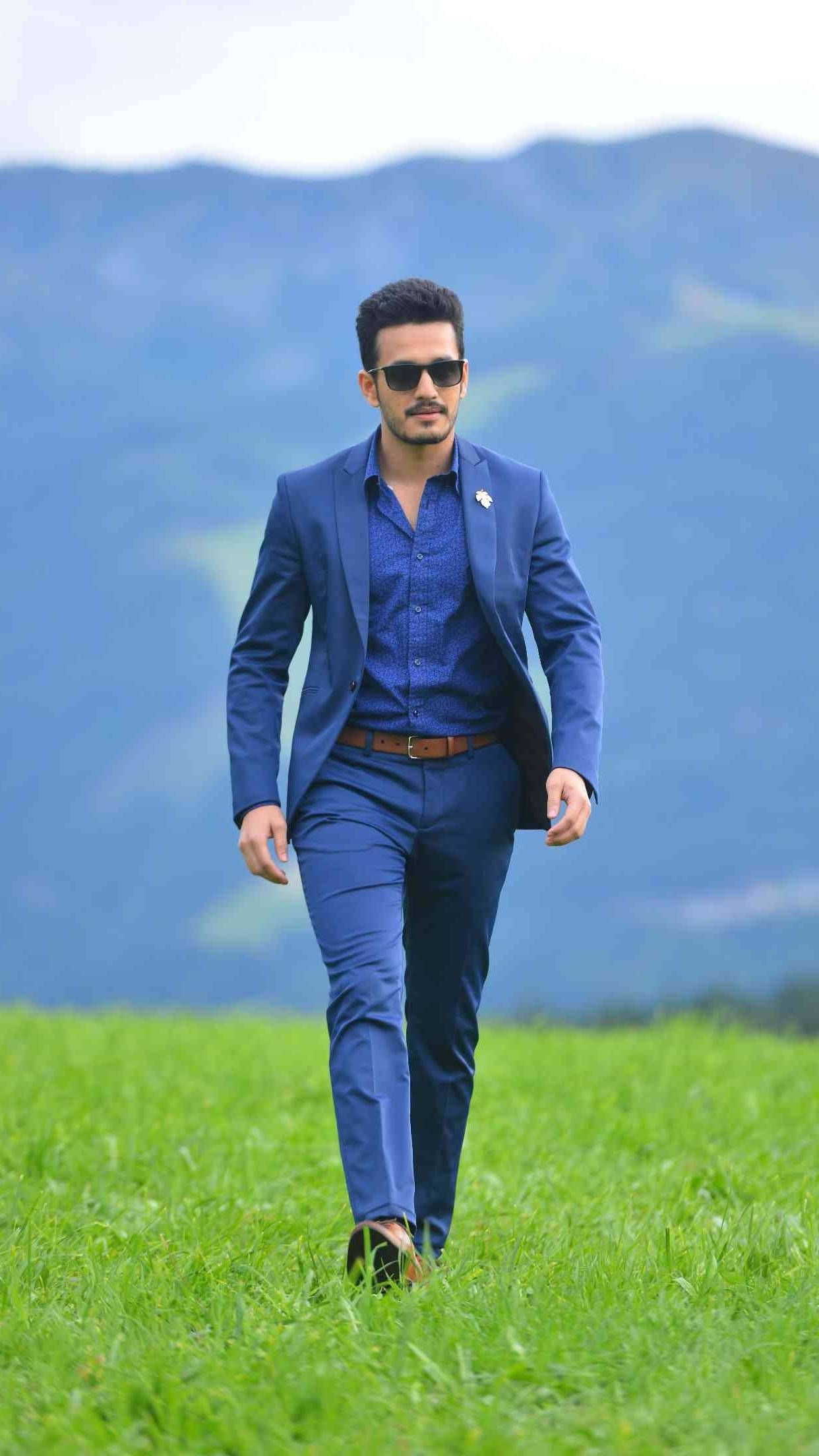 Akhil Akkineni Classy Blues Background