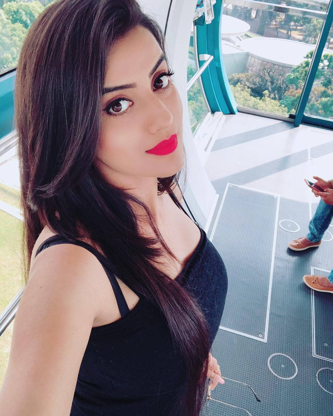 Akshara Singh Selfie