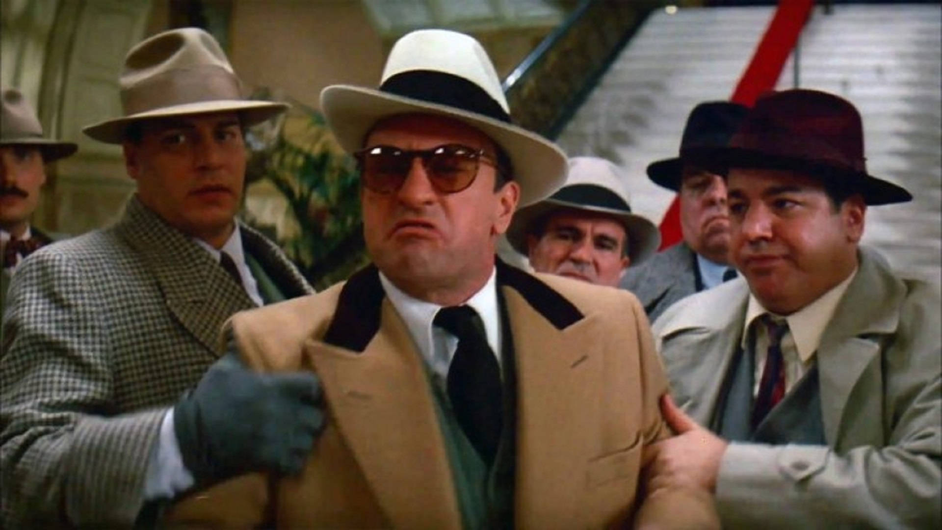 Al Capone With The Mafia Gang Background