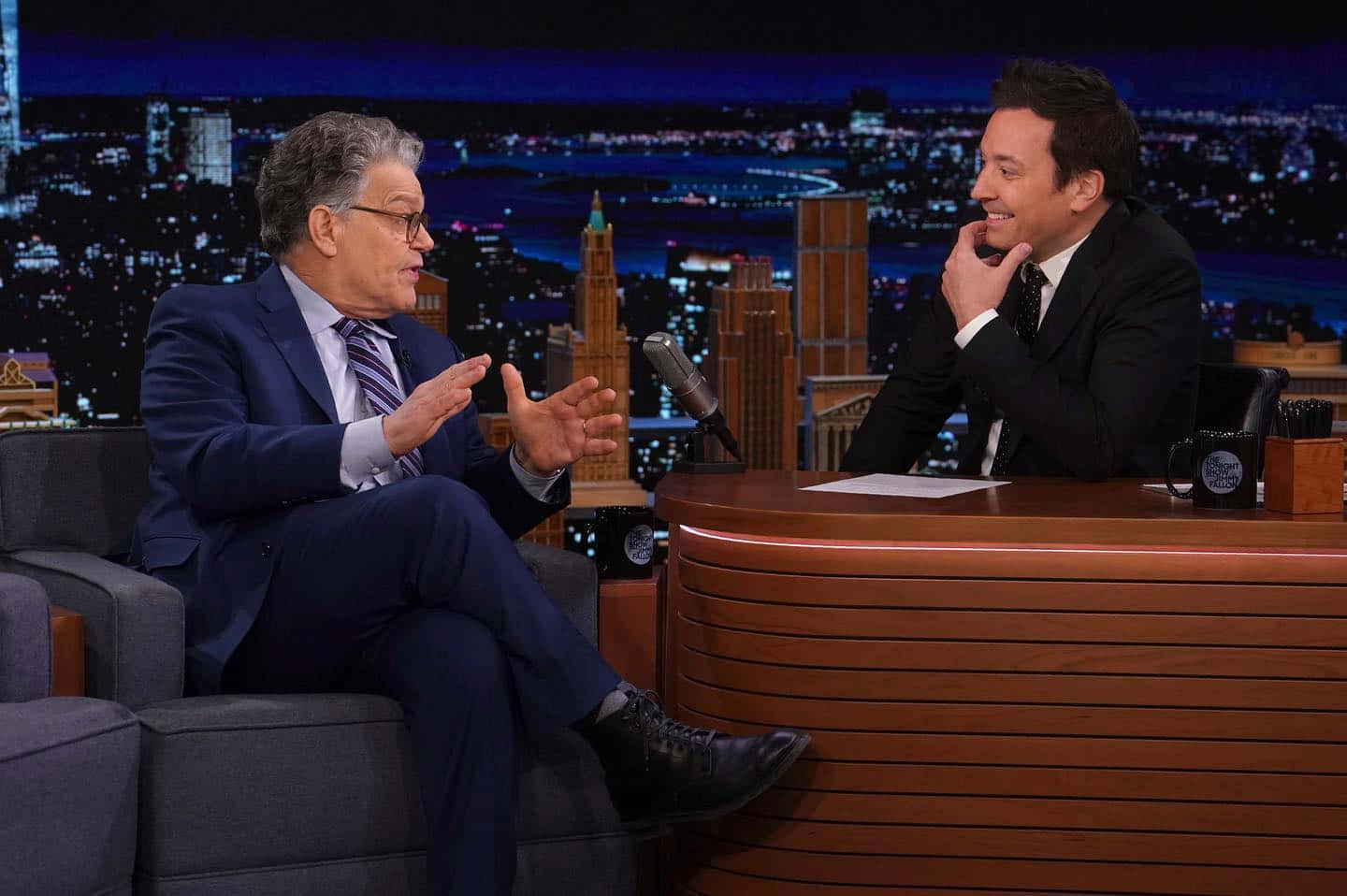 Al Franken Delivering A Passionate Speech Background