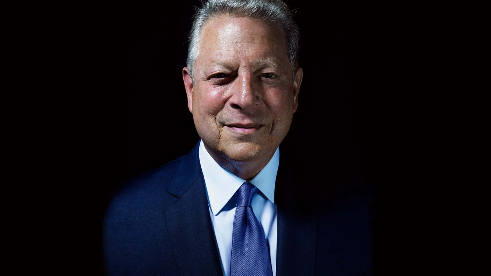 Al Gore Smiling At The Camera Background