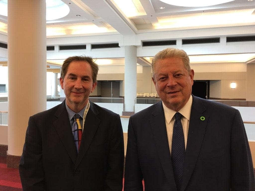 Al Gore With Meteorologist Paul Huttner Discussing Climate Change. Background