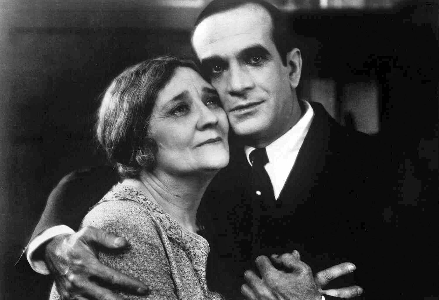 Al Jolson And Eugenie Besserer In A Iconic Moment Background