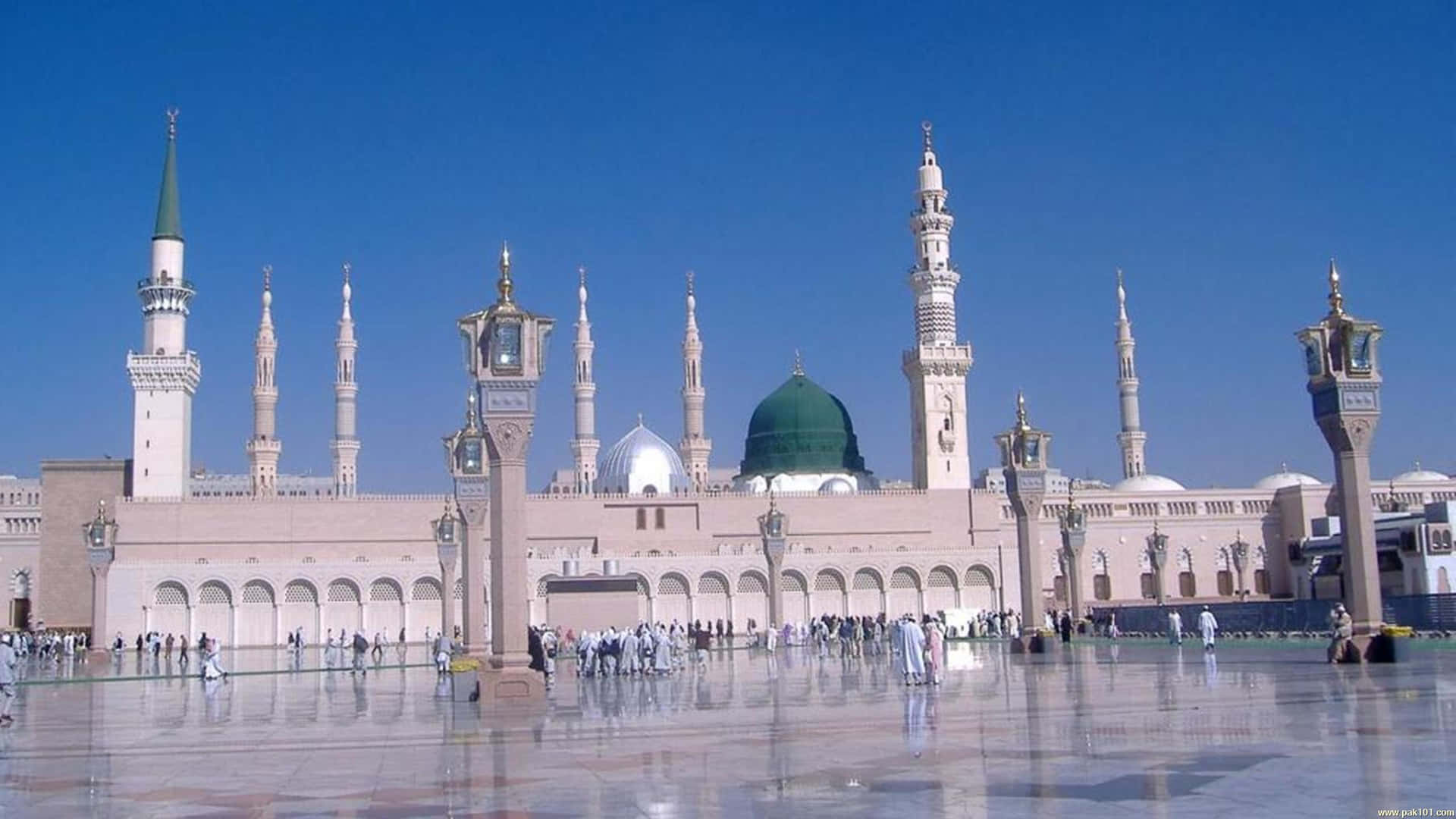 Al Masjid_an Nabawi_ Sunny_ Day Background