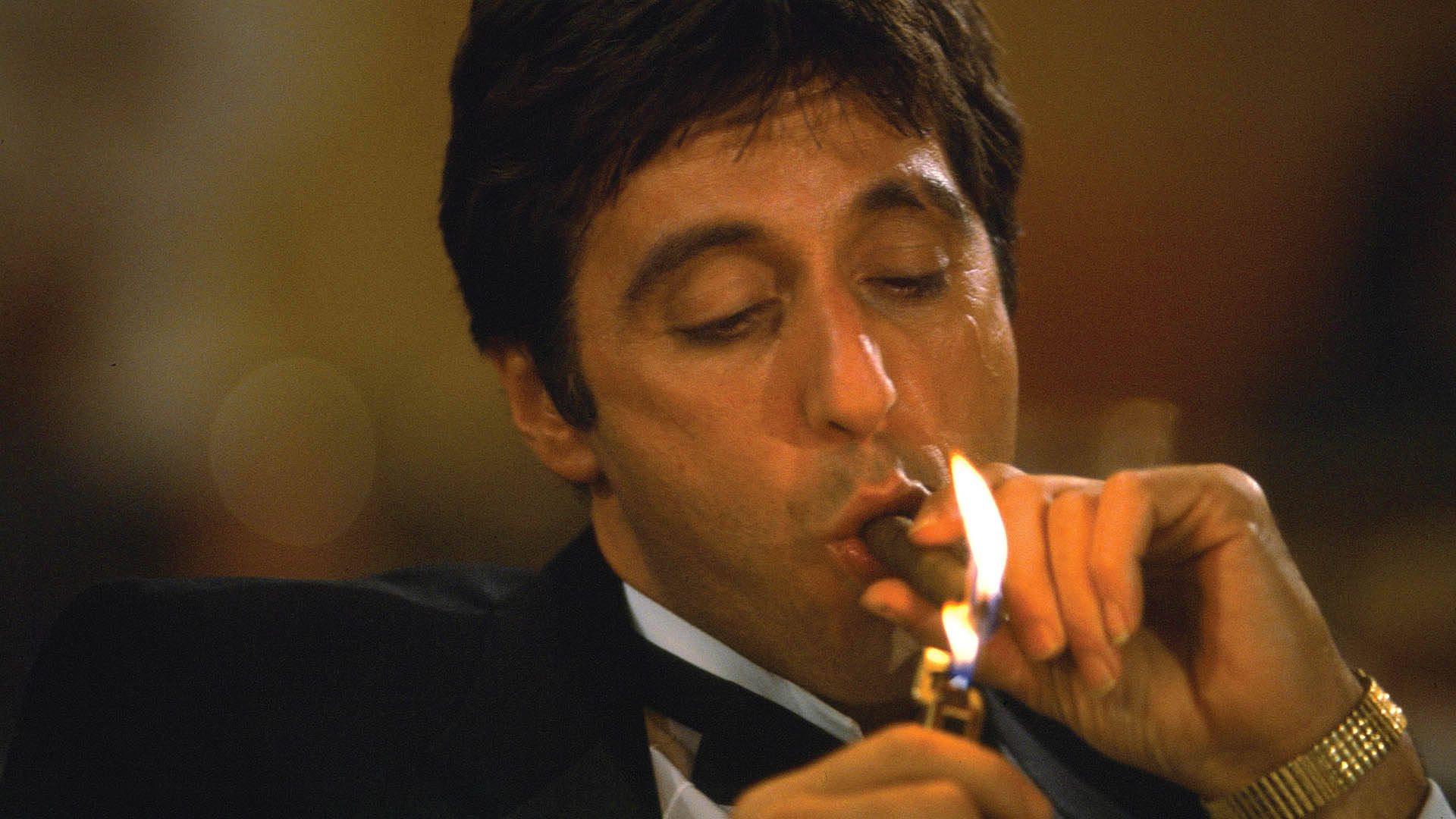 Al Pacino Scarface Smoking Cigar