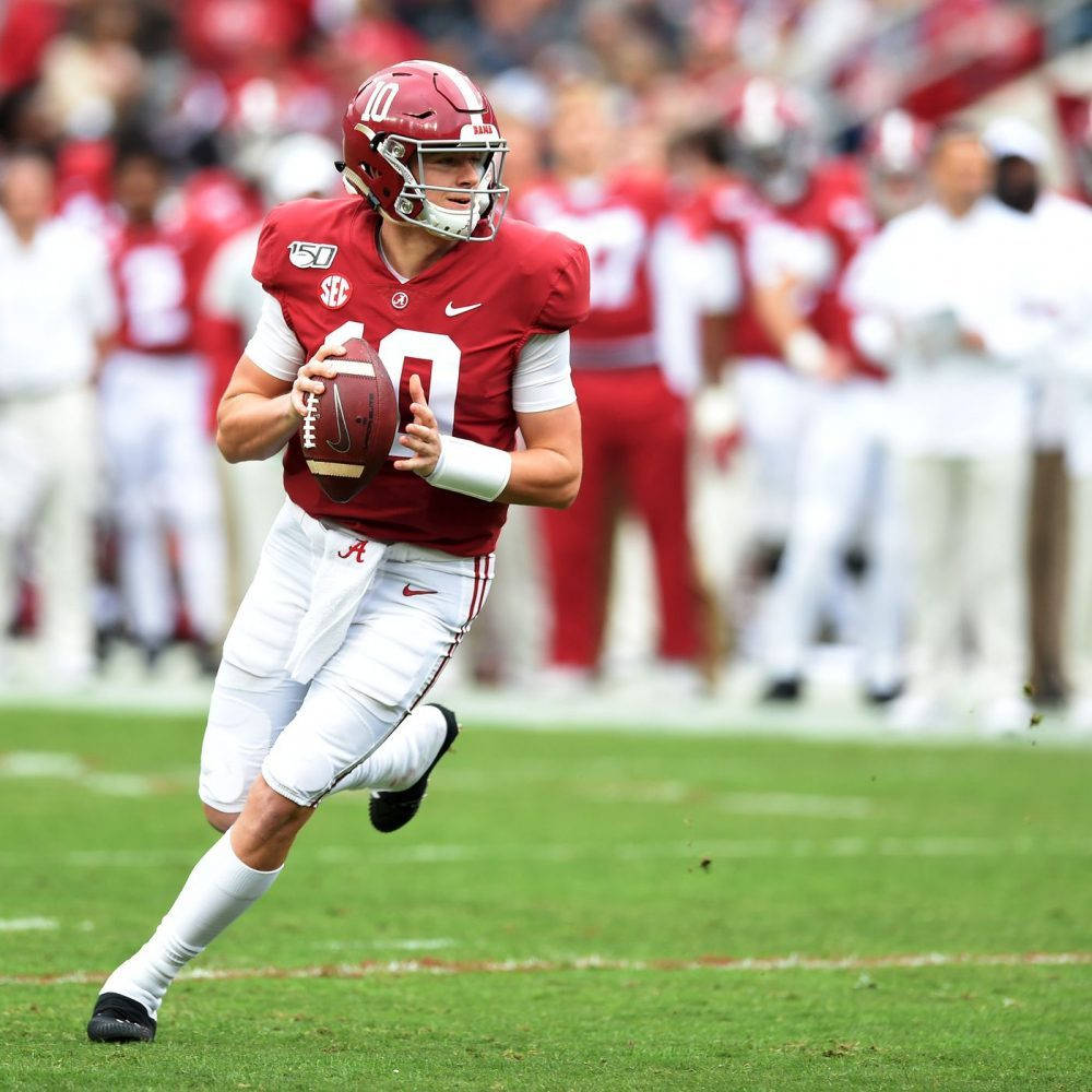 Alabama Qb Mac Jones In Action