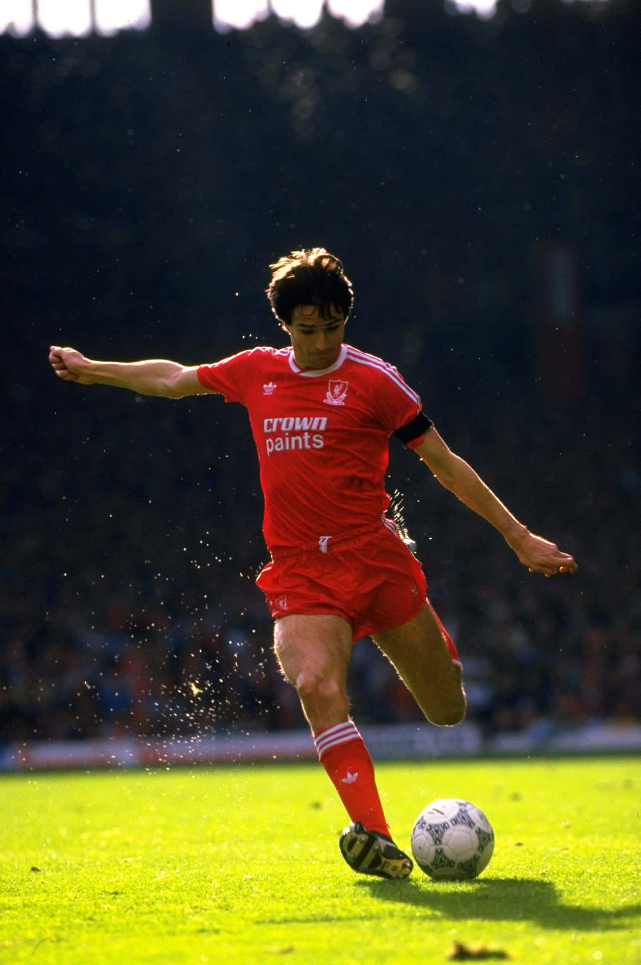 Alan Hansen During A Match Against Queens Park Rangers 1988 Background