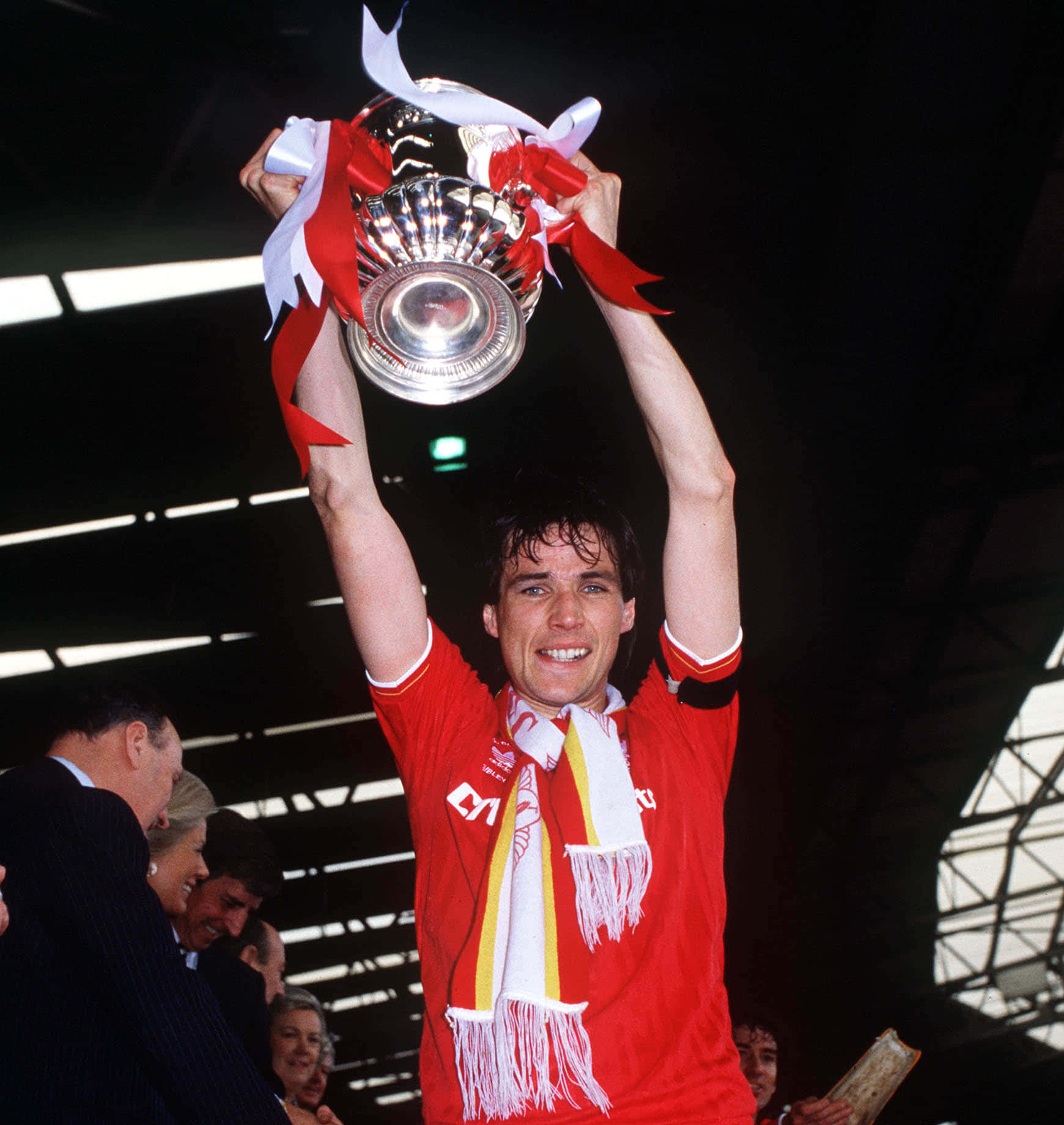 Alan Hansen Raising The Trophy Background