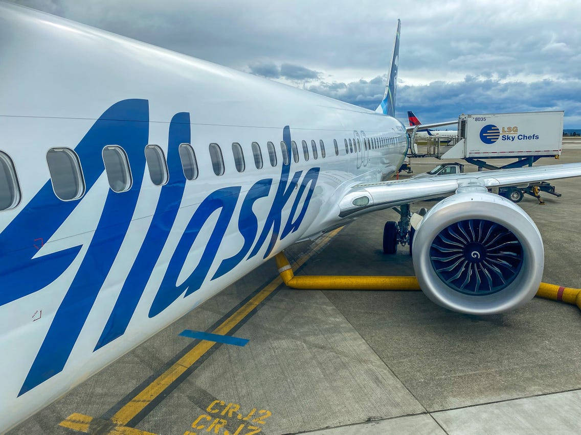 Alaska Airlines Airplane Turbine Engine