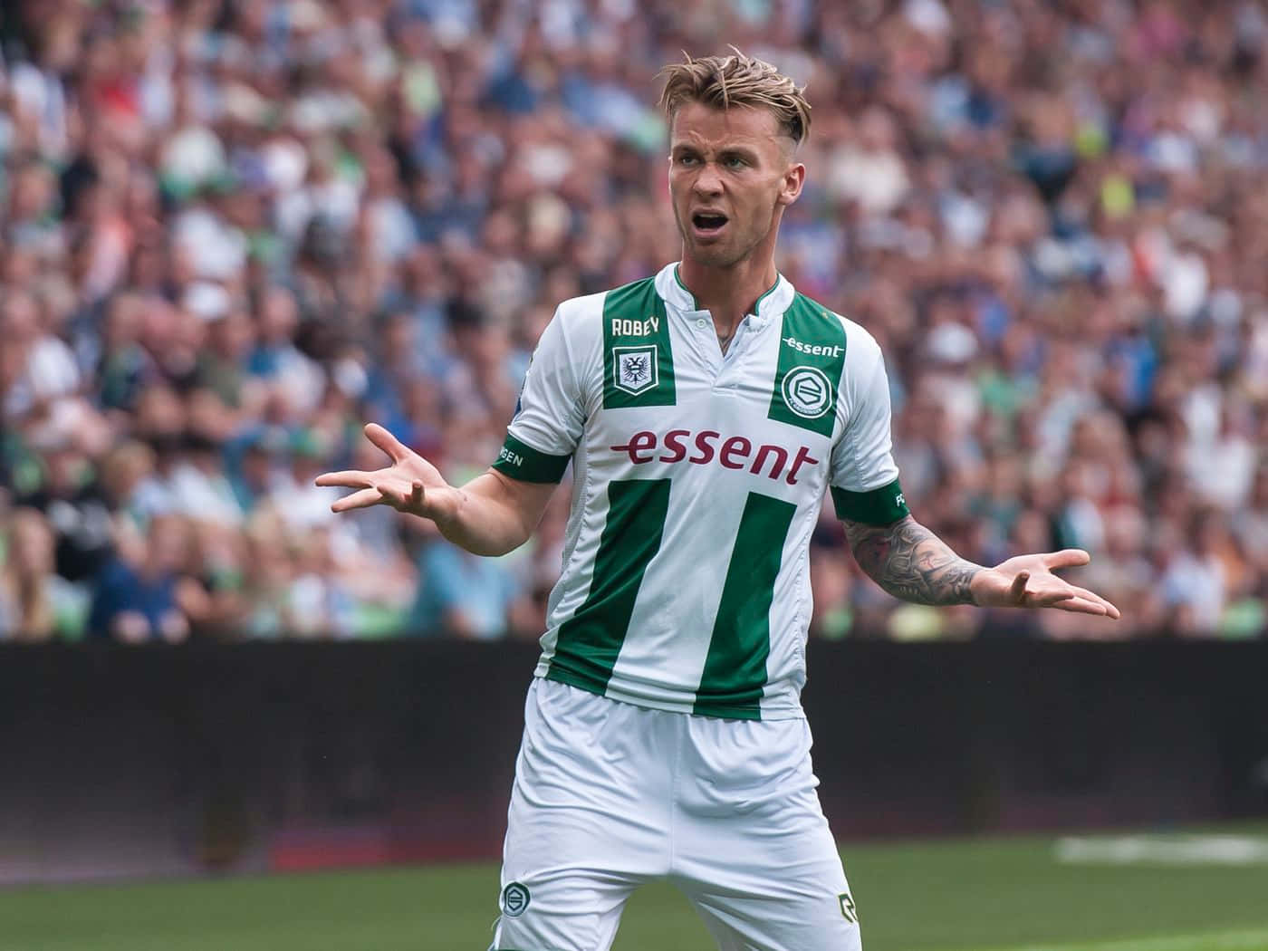 Albert Rusnak Fc Groningen Vs. Sparta Rotterdam Background