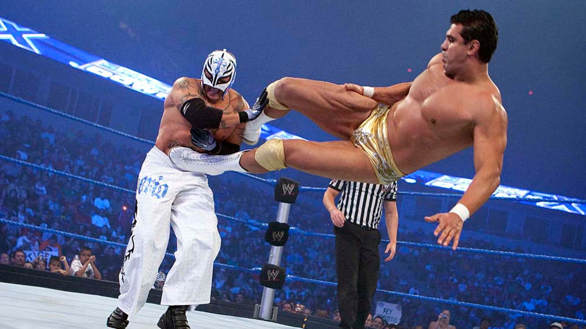 Alberto Del Rio Kicking Rey Mysterio