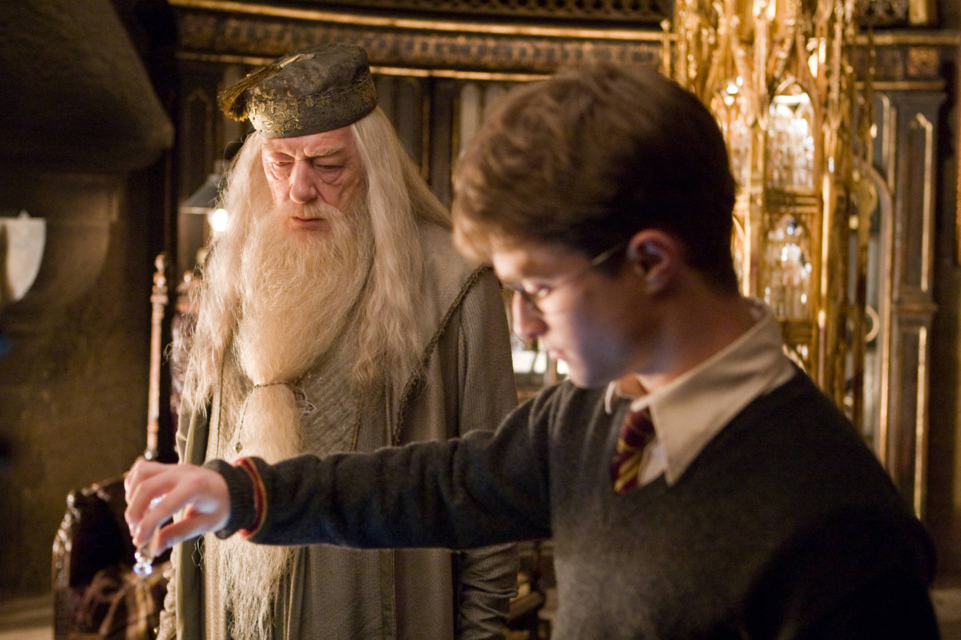 Albus Dumbledore White Beard Background