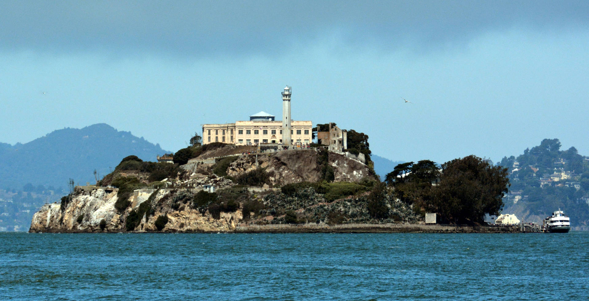 Alcatraz Astonishing View Background