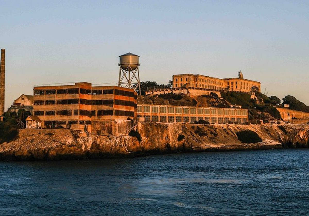 Alcatraz Golden Hour Background