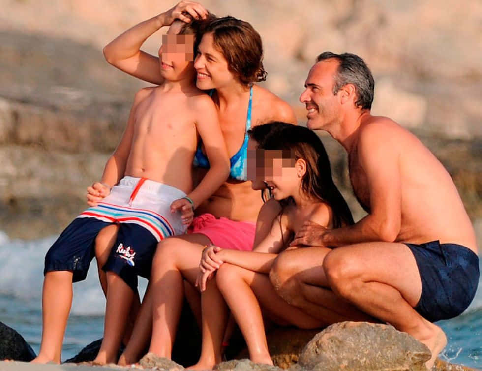 Alex Corretja With Family