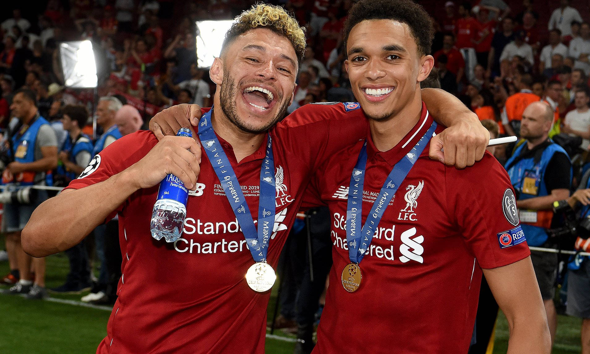 Alex Oxlade-chamberlain And Trent Alexander Arnold Background