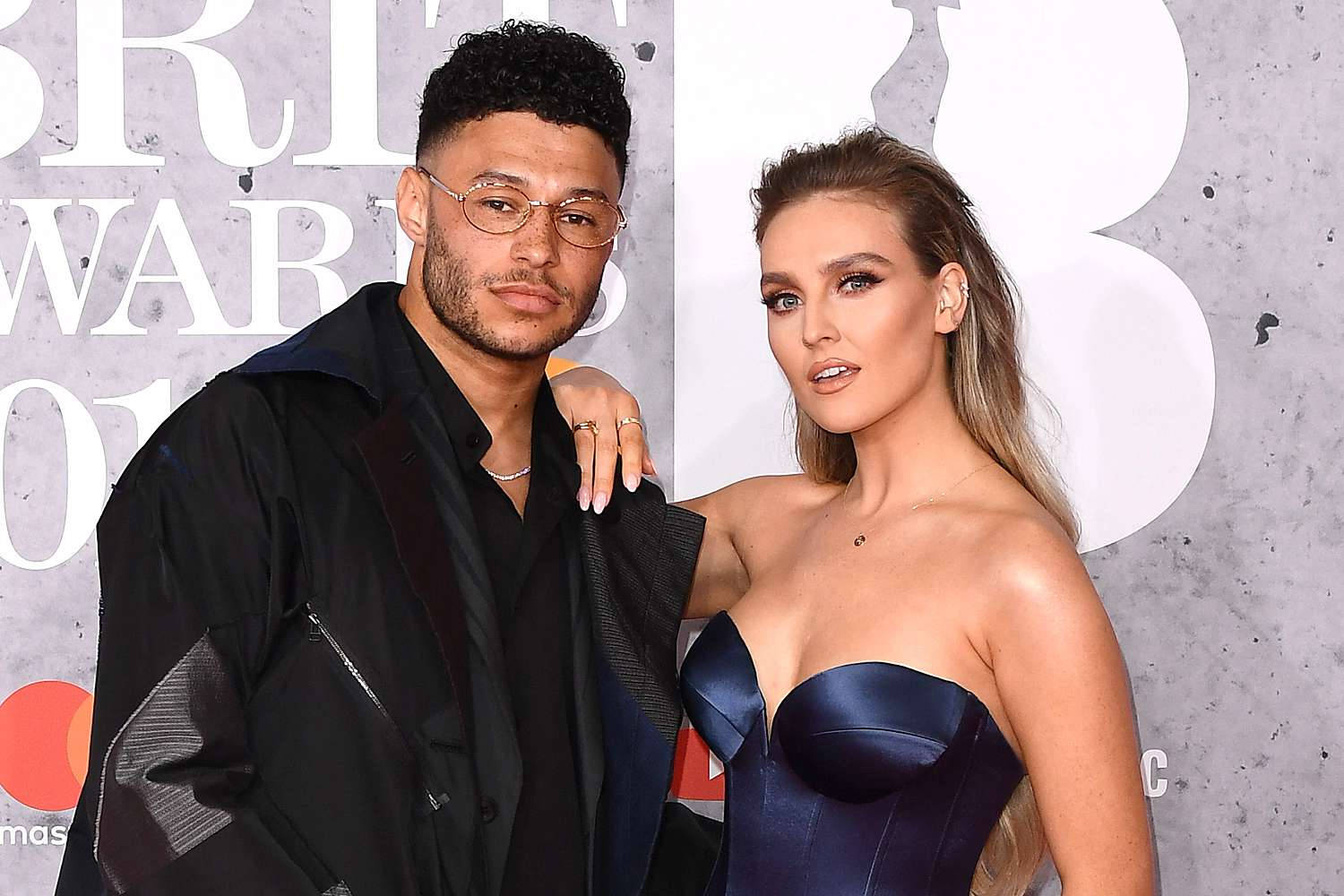 Alex Oxlade-chamberlain Perrie Edwards Red Carpet Background