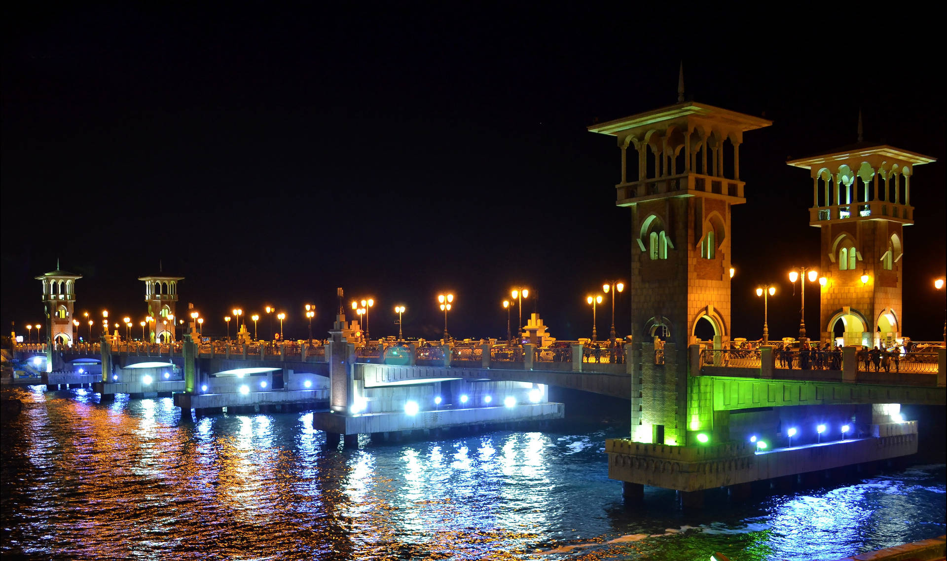 Alexandria Bridge At Night Background