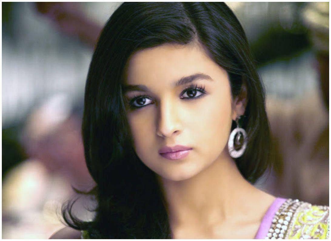 Alia Bhatt Hd Focused Look Background