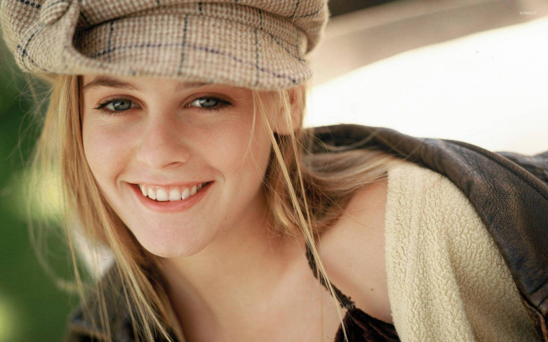 Alicia Silverstone In A Bucket Hat