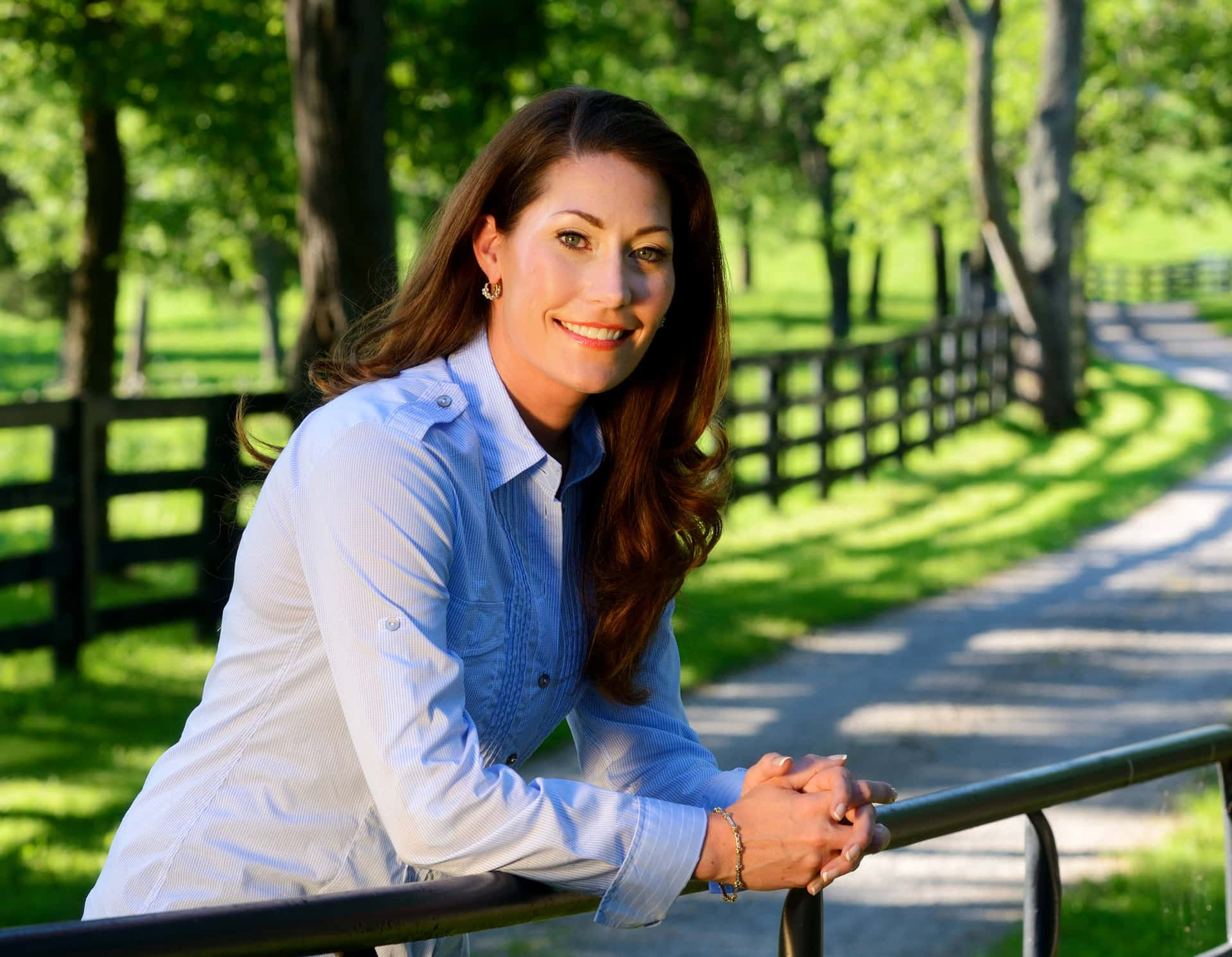 Alison Lundergan Grimes Posing Background