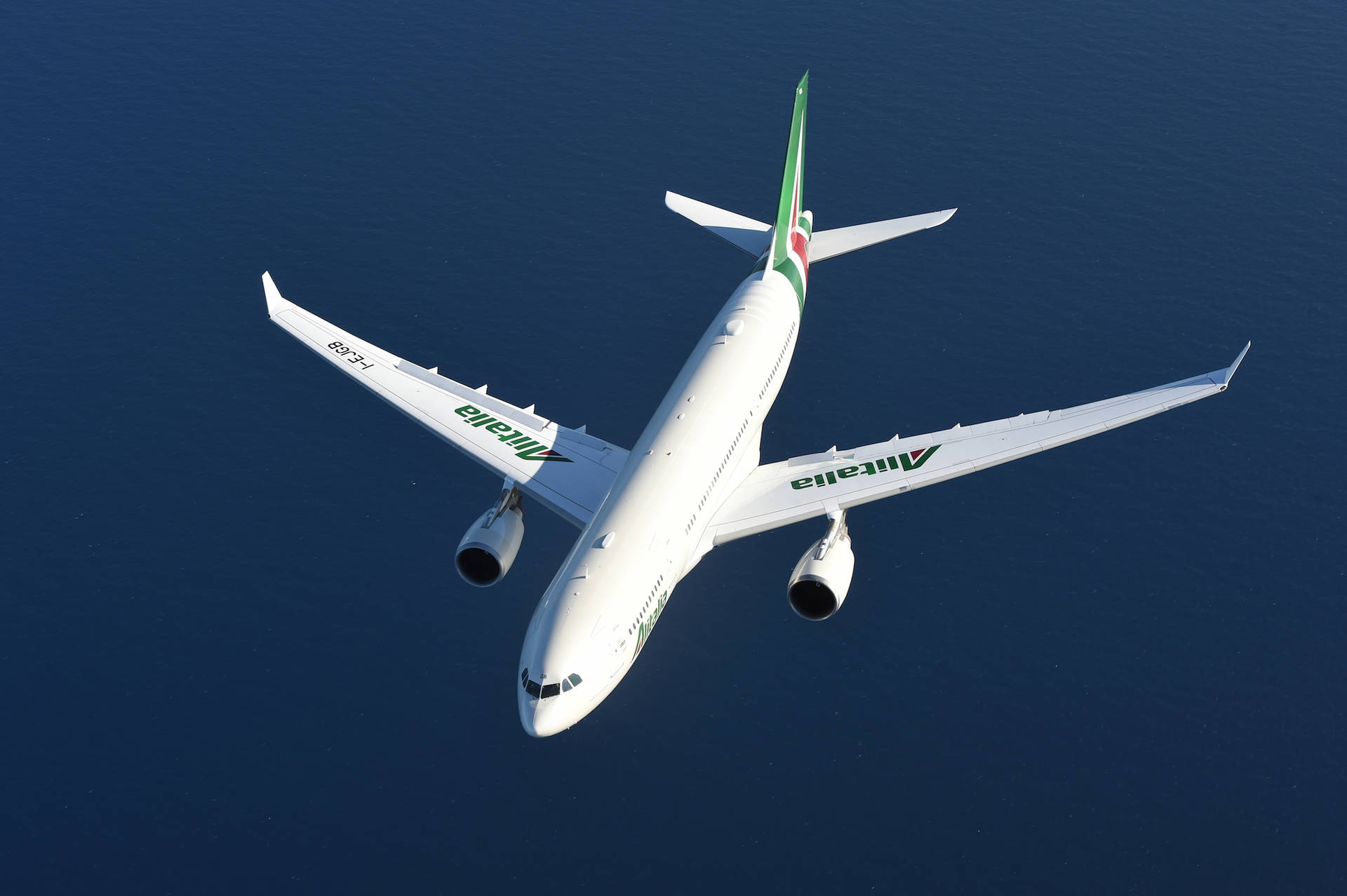 Alitalia Aircraft Background