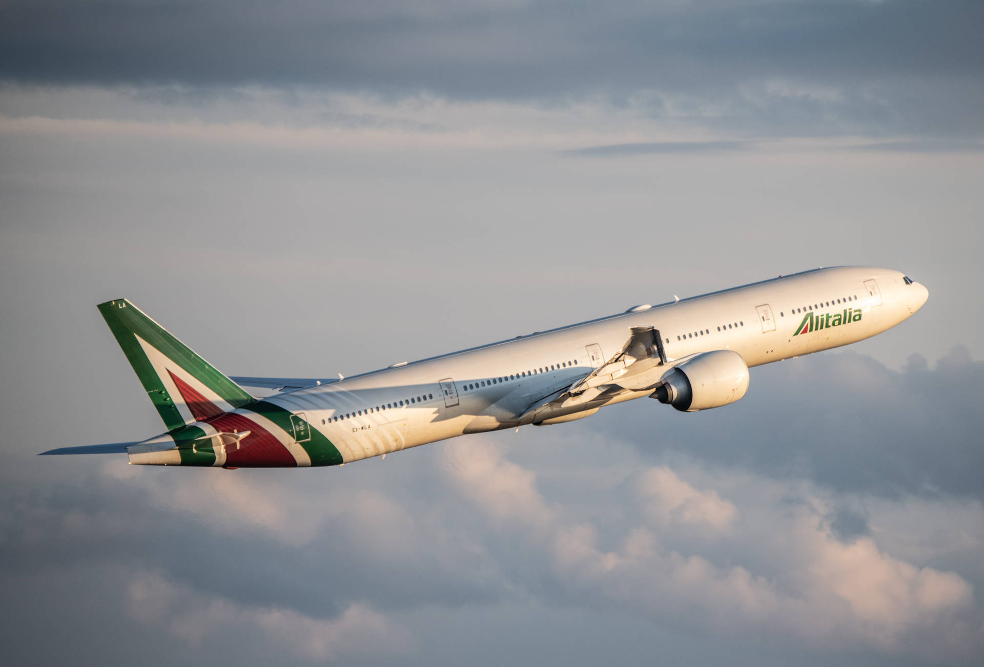 Alitalia In The Sky