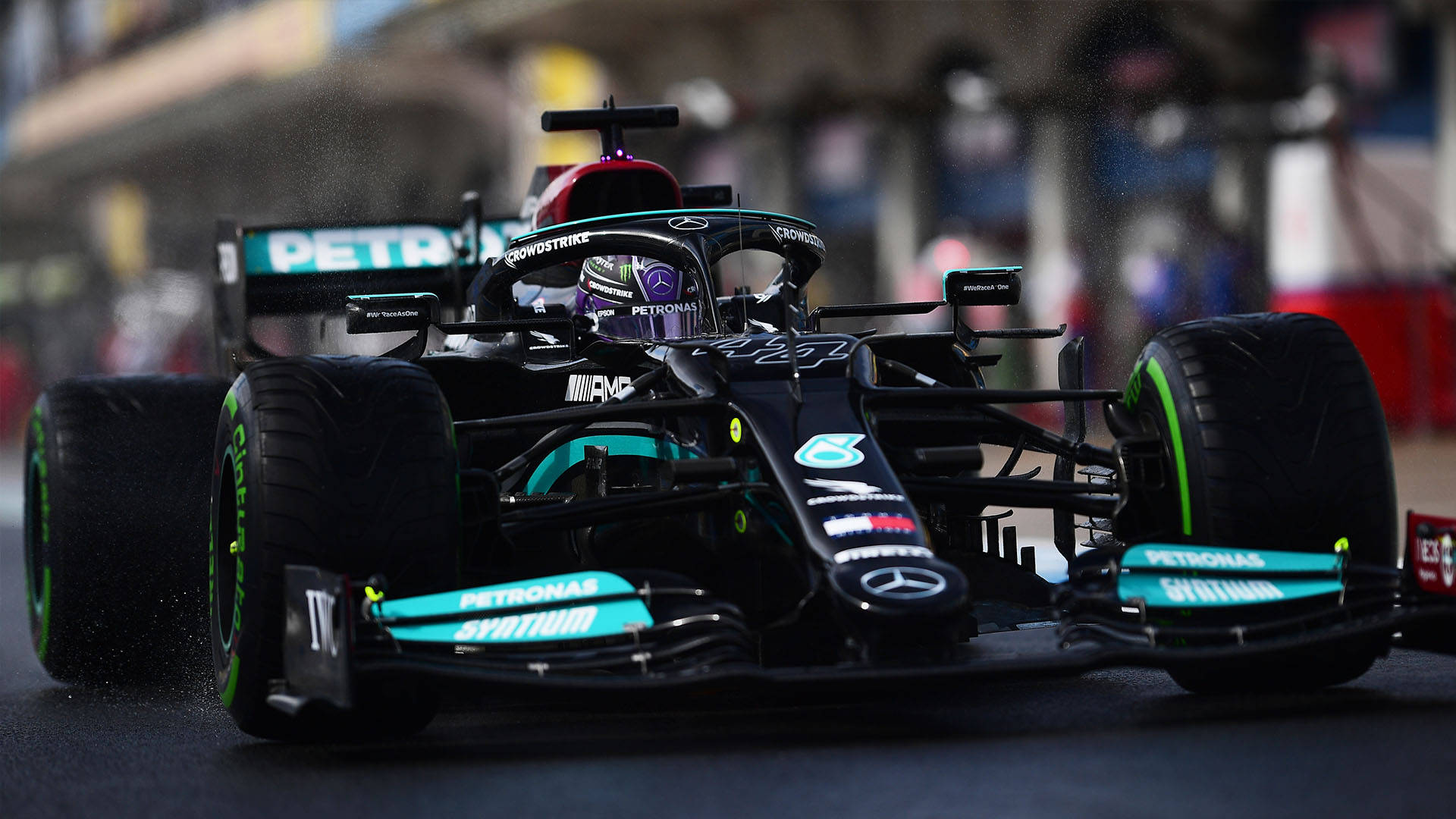 All Black Racing Car Of Lewis Hamilton F1 Background