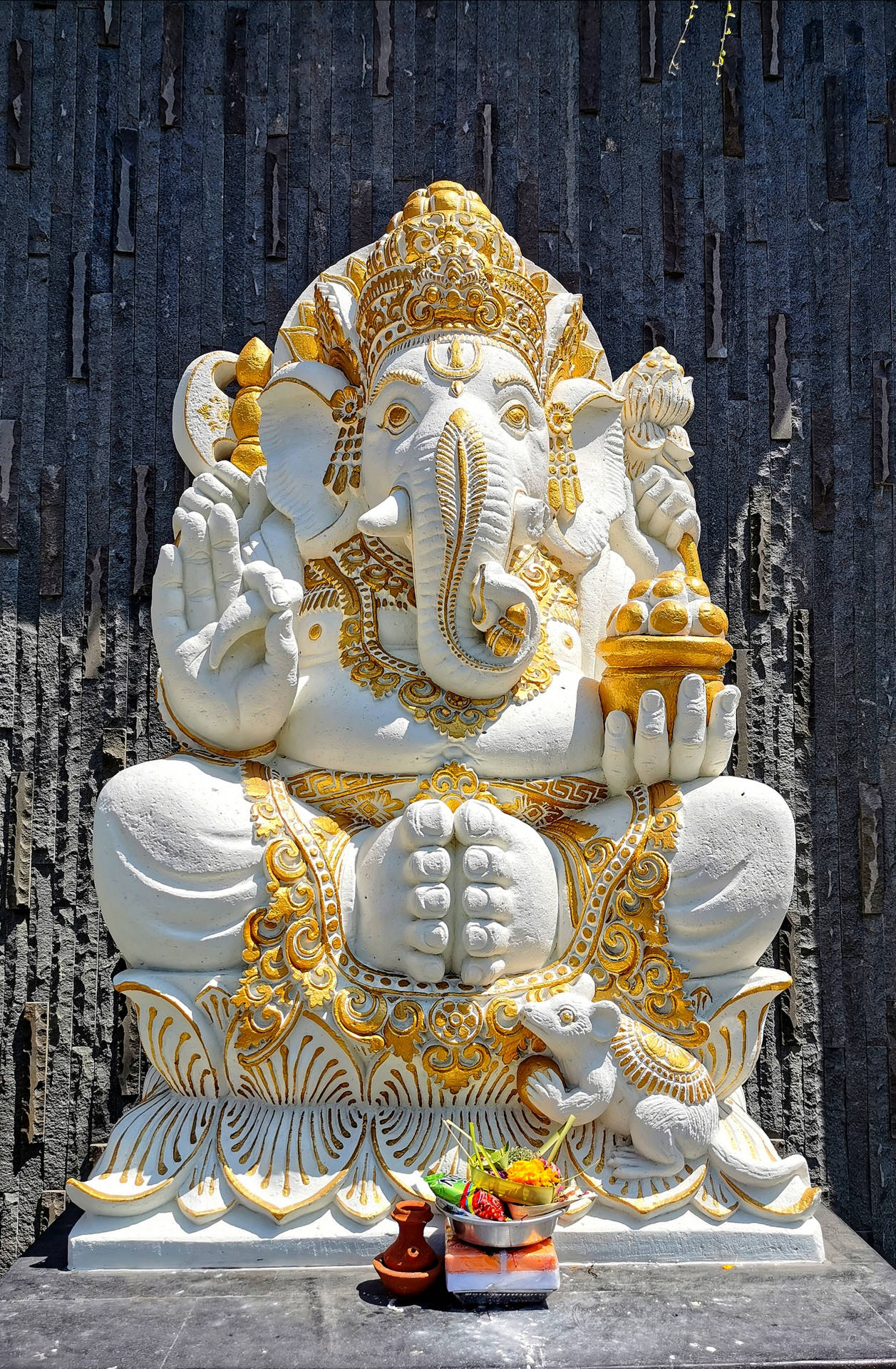 All-white Ganesh Mobile Background