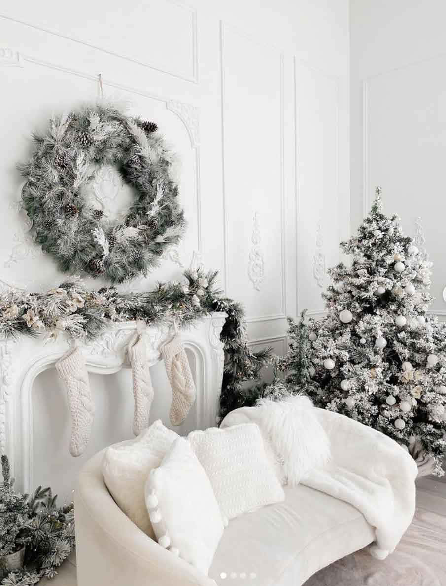 All White Simple Aesthetic Cute Christmas Tree In The Corner