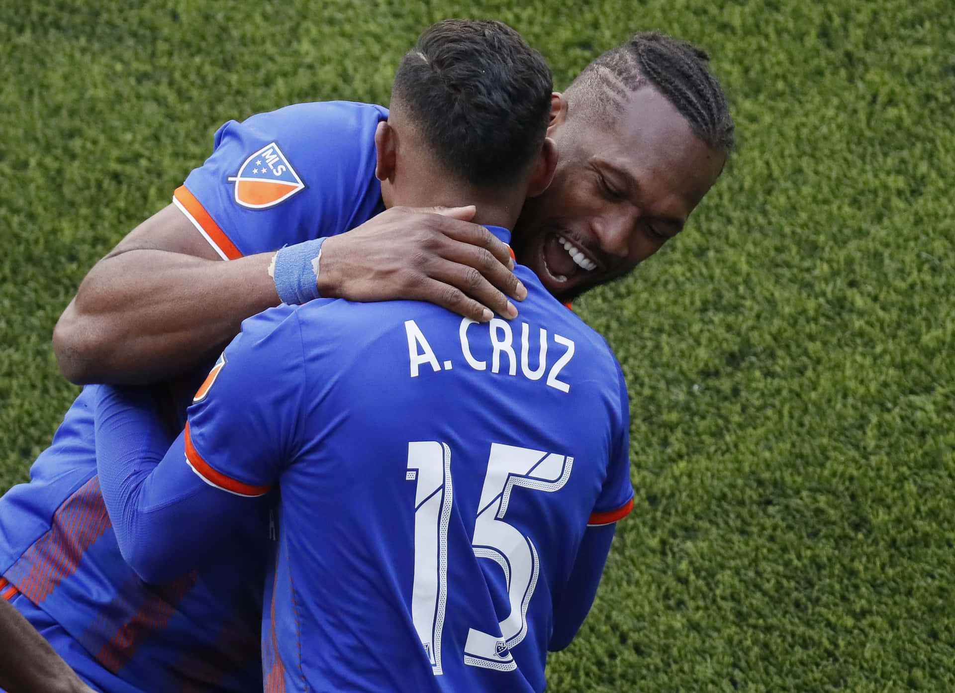 Allan Cruz Celebration Moment Background