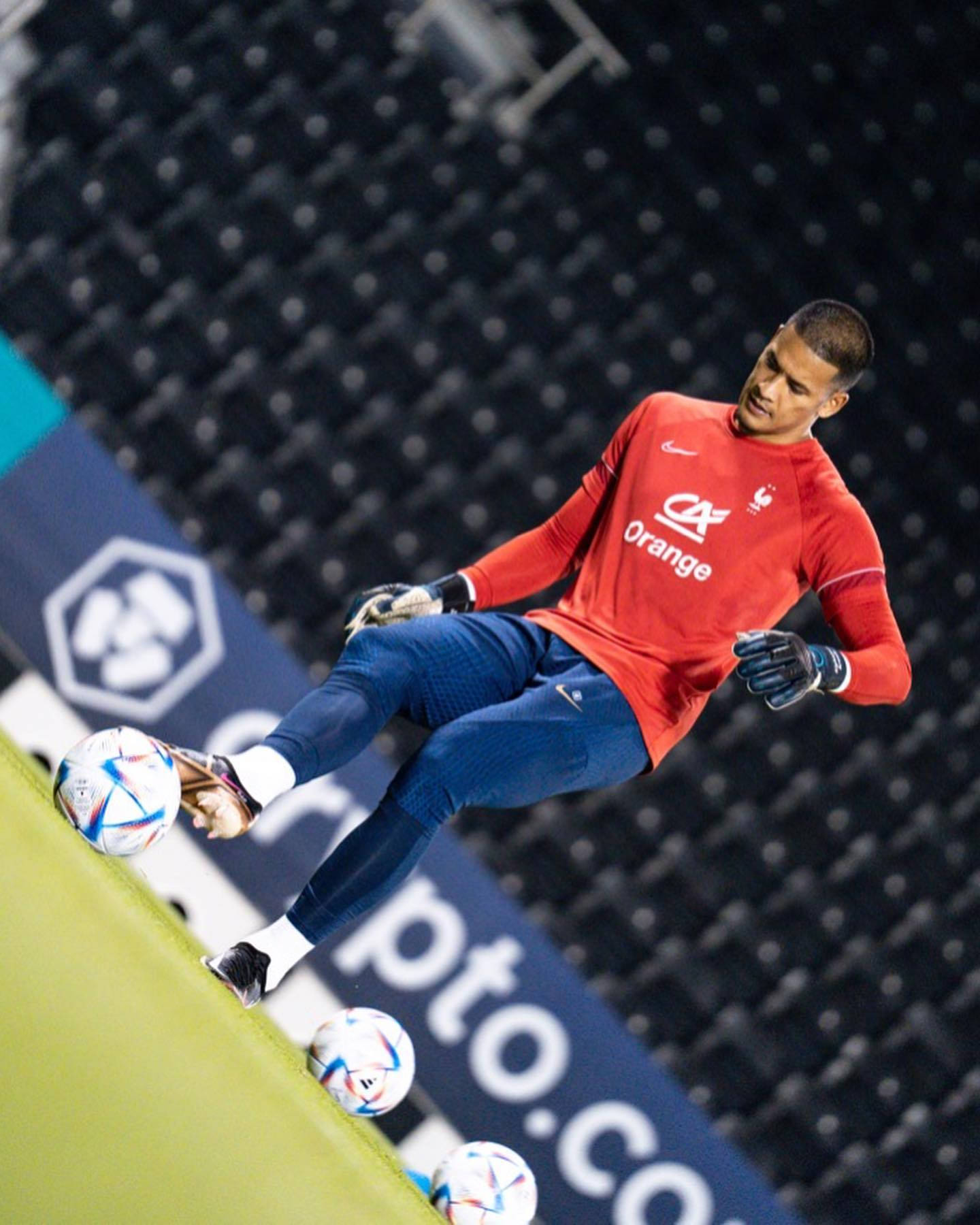 Alphonse Areola Red And Blue Jersey Background