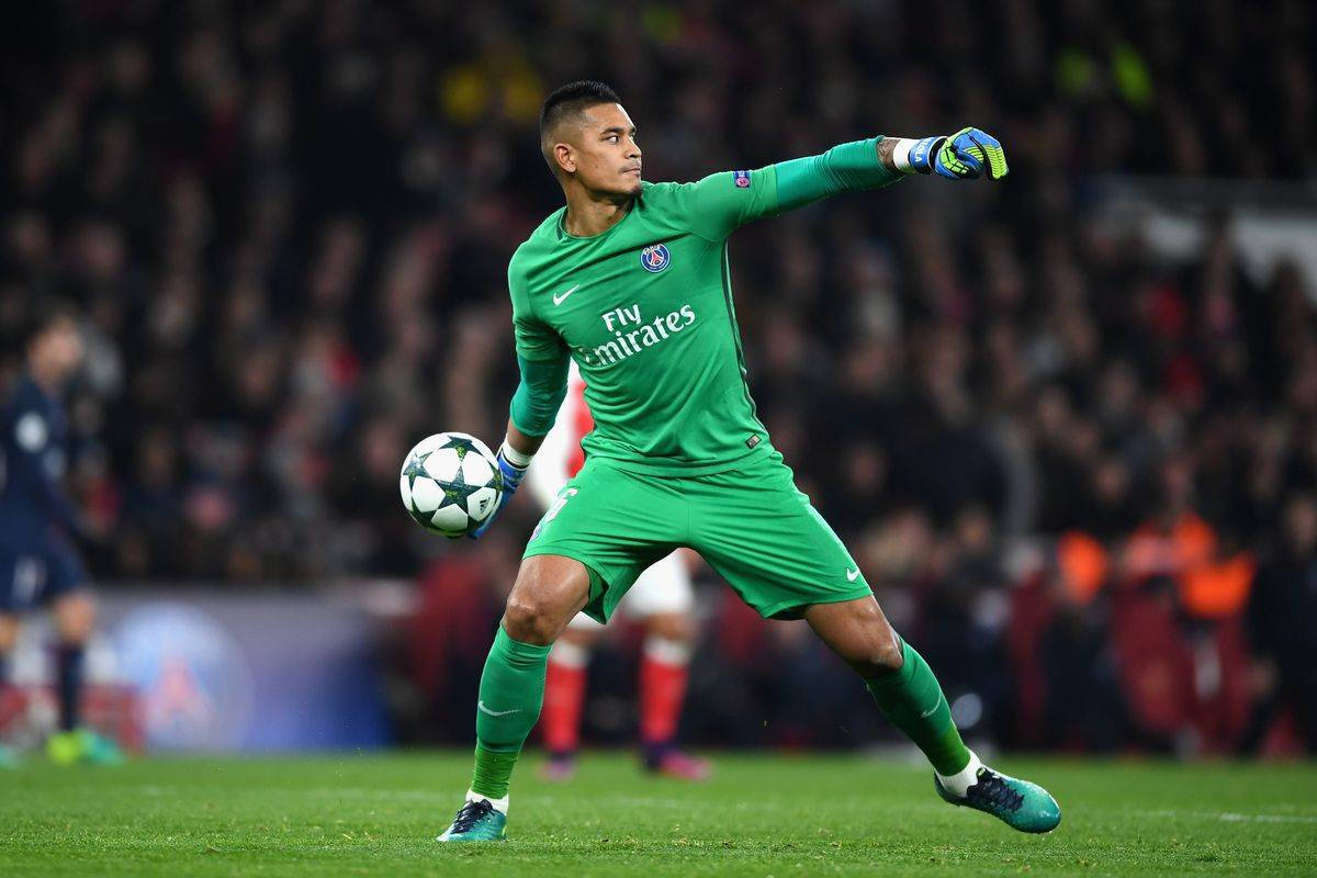 Alphonse Areola Throwing A Ball Background