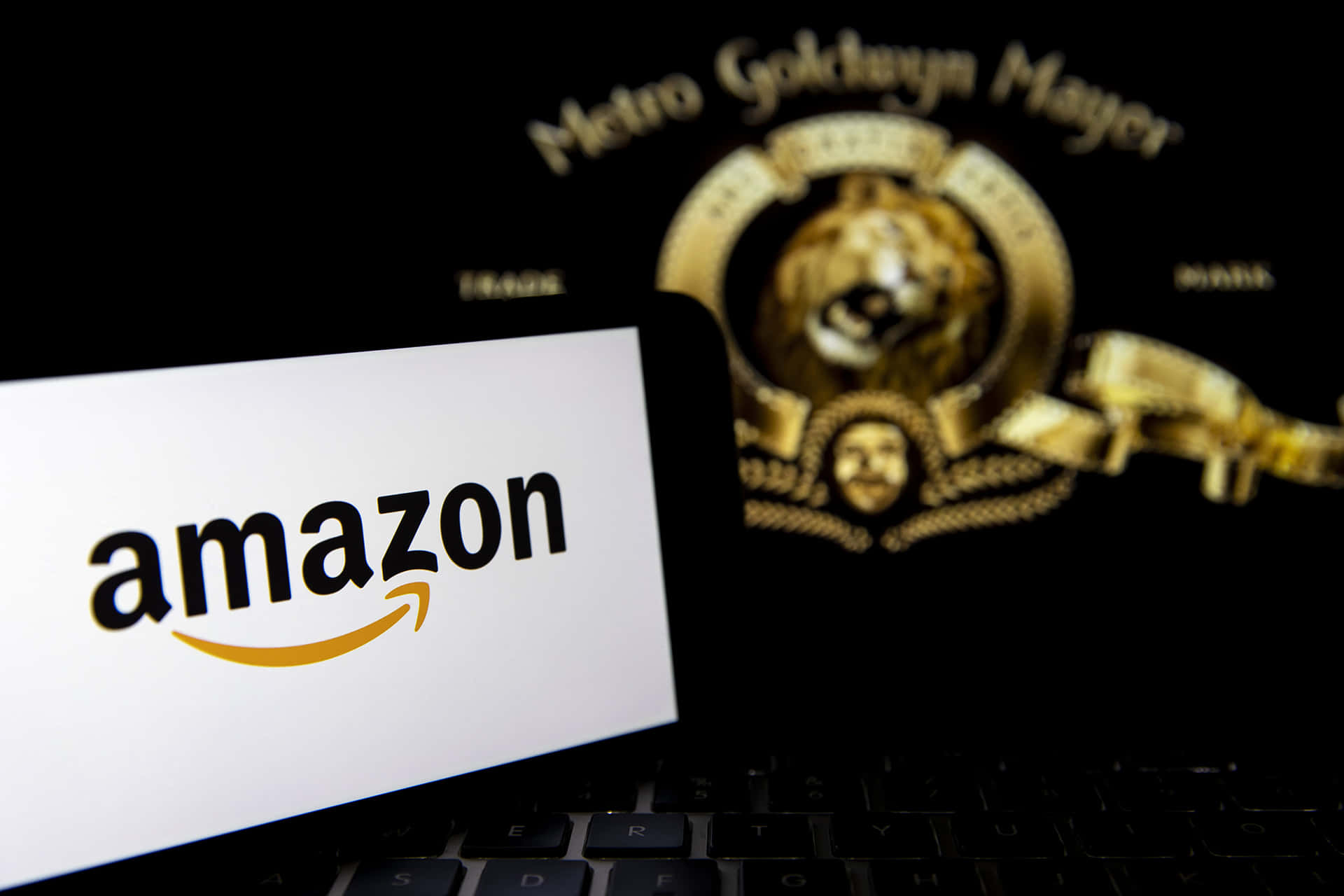 Amazon Uk Joining Forces With Mgm Studios Background