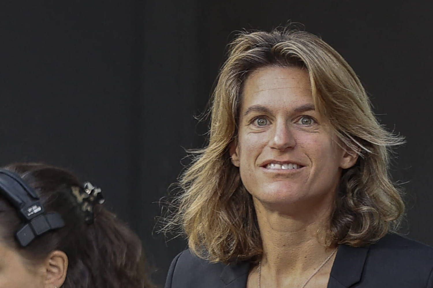 Amélie Mauresmo Watching Match