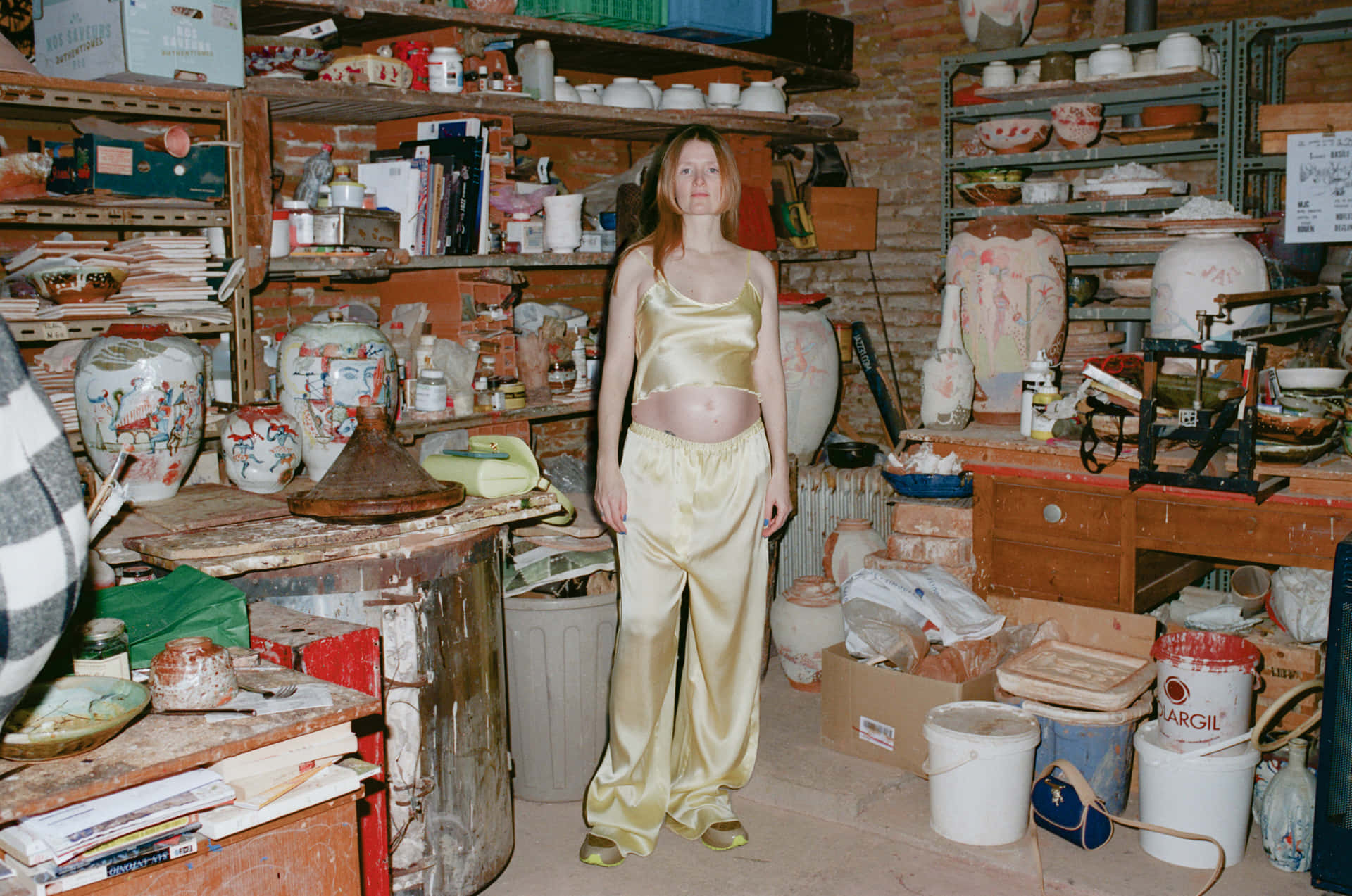 Amélie Pichard In Messy Storage Room