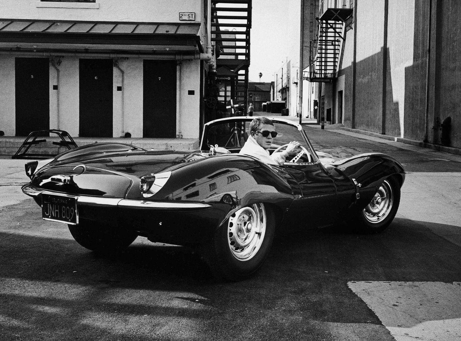 American Actor Steve Mcqueen Jaguar Xkss Background