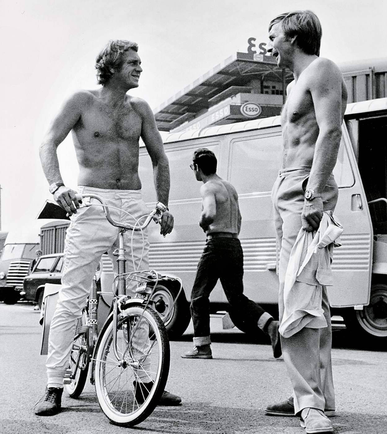 American Actor Steve Mcqueen With His Stuntman Background