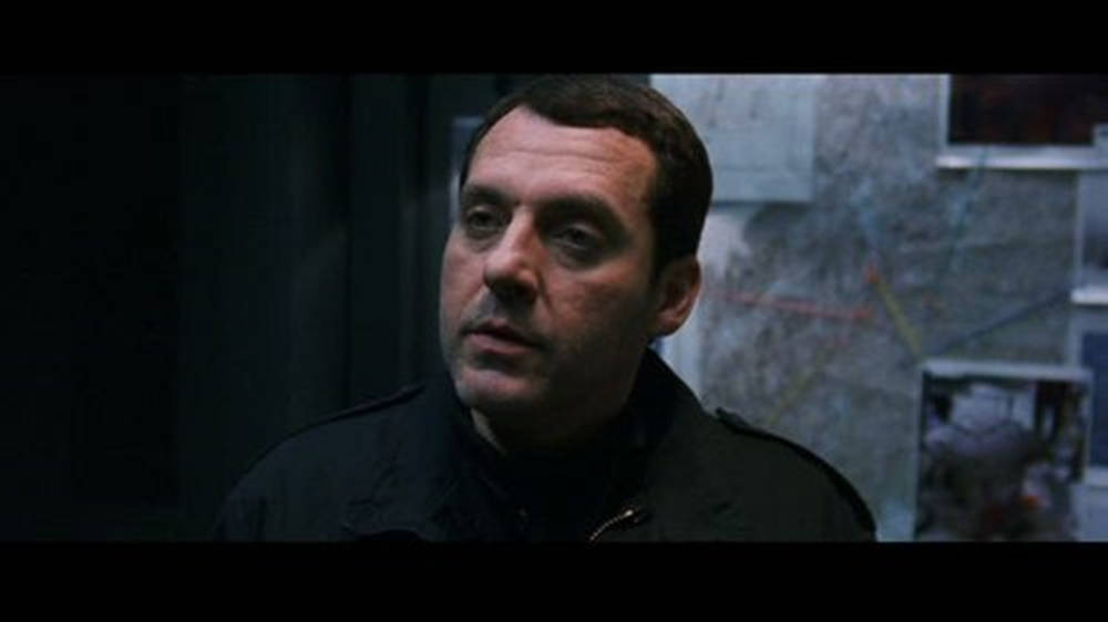 American Actor Tom Sizemore In Dreamcatcher Background