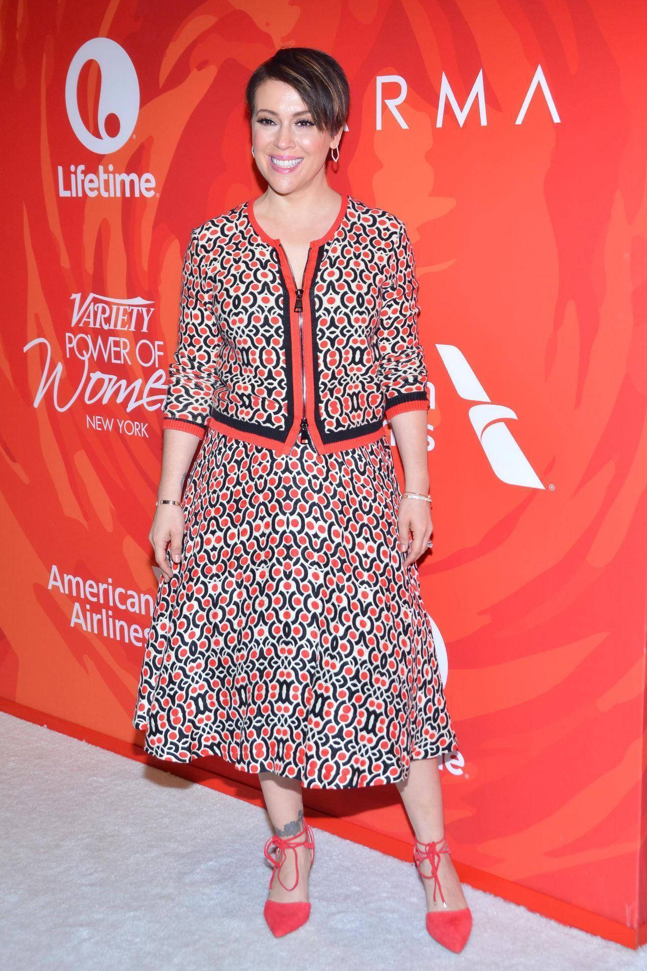 American Actress Alyssa Milano Donning Red Cardigan Outfit Background