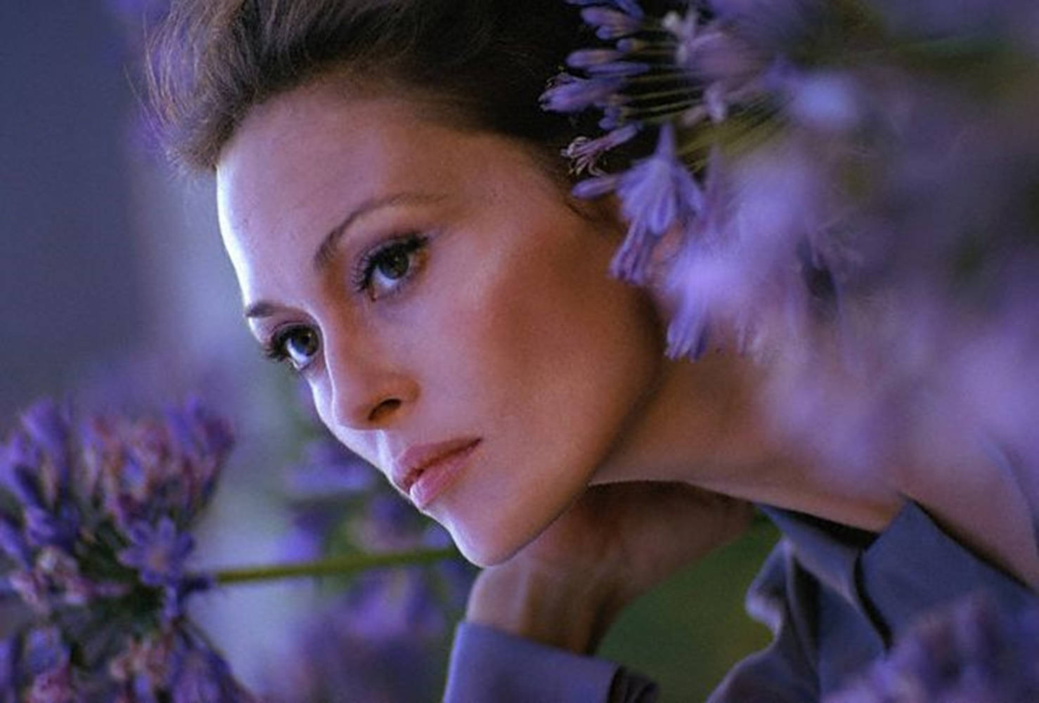 American Actress Faye Dunaway 1974 Portrait