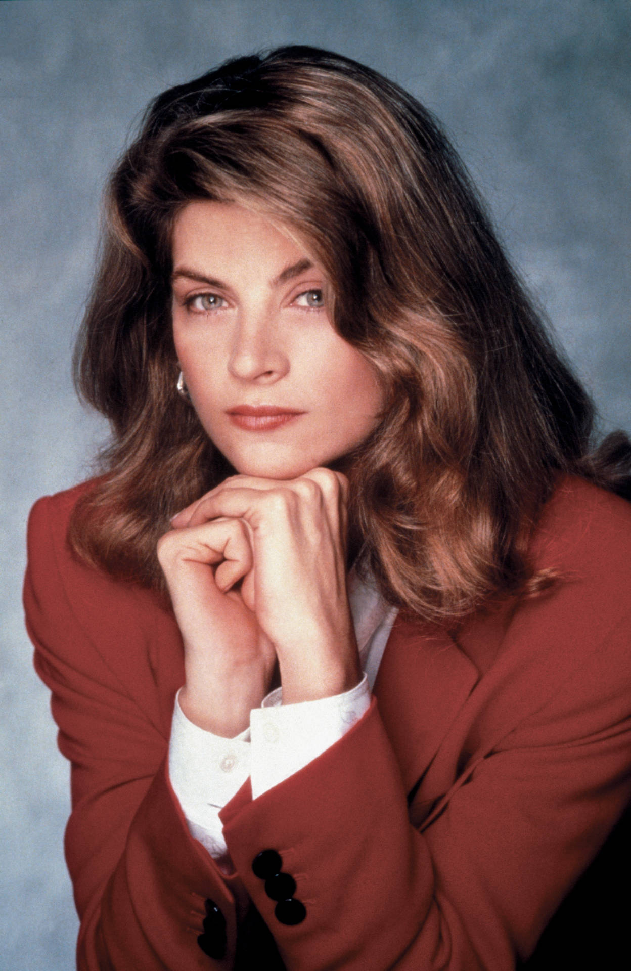 American Actress Kirstie Alley Headshot Background