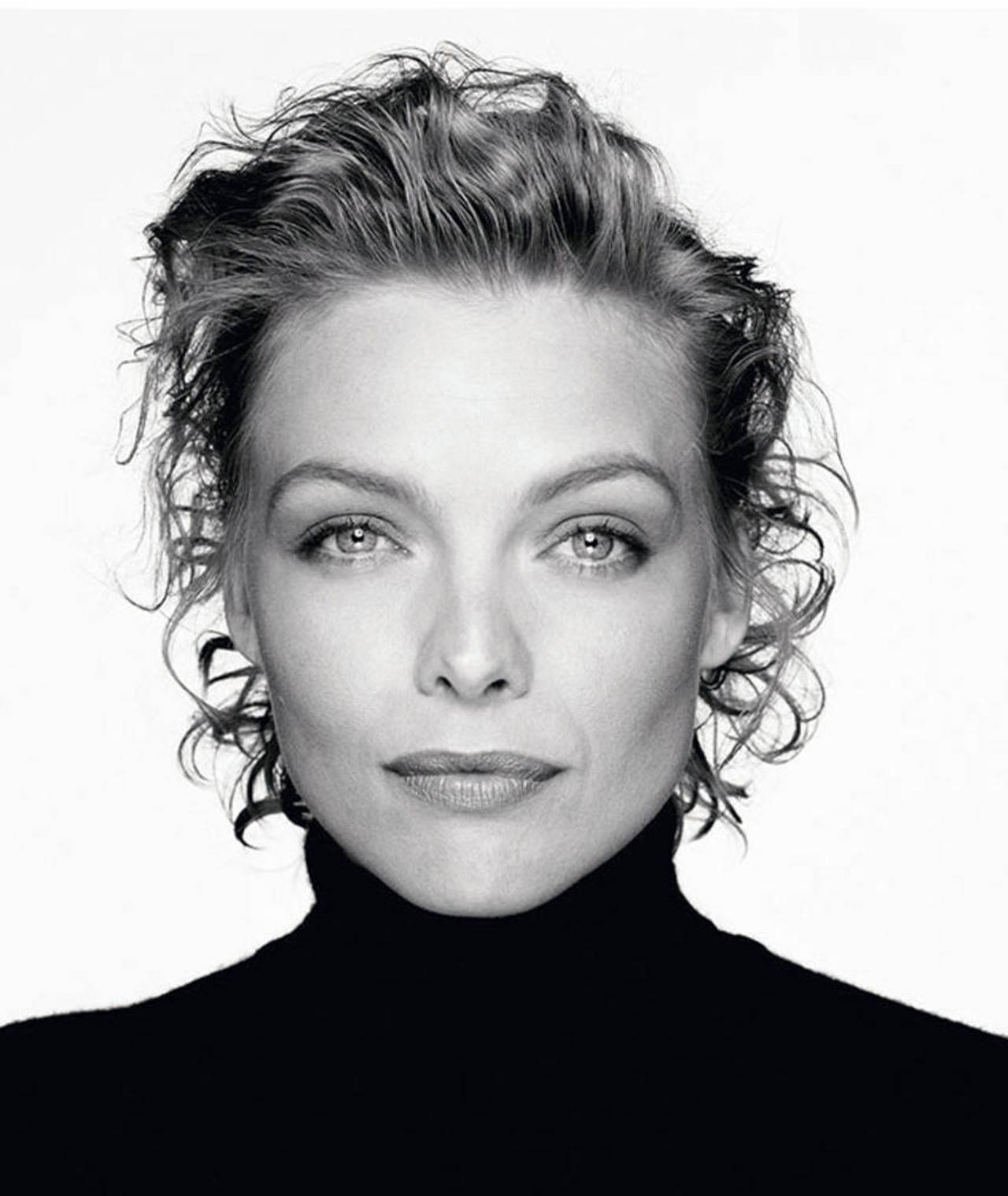 American Actress Michelle Pfeiffer Black And White