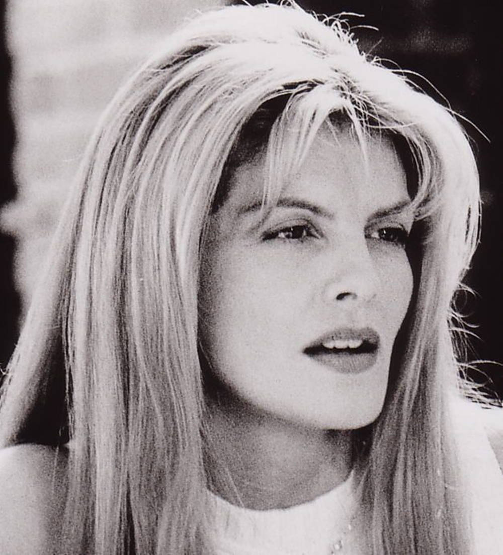 American Actress Rene Russo Ransom Close Up Movie Still Background