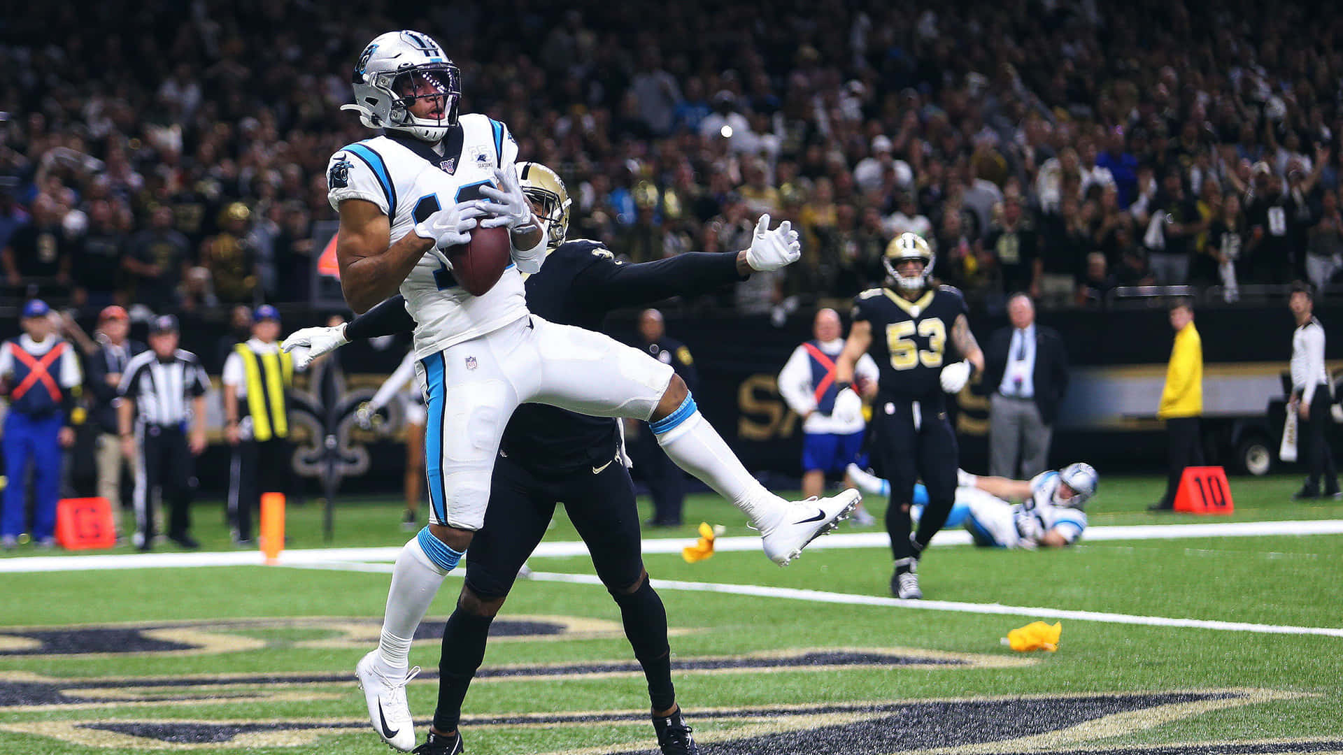 American Football Player Dj Moore Against New Orleans Saints Background
