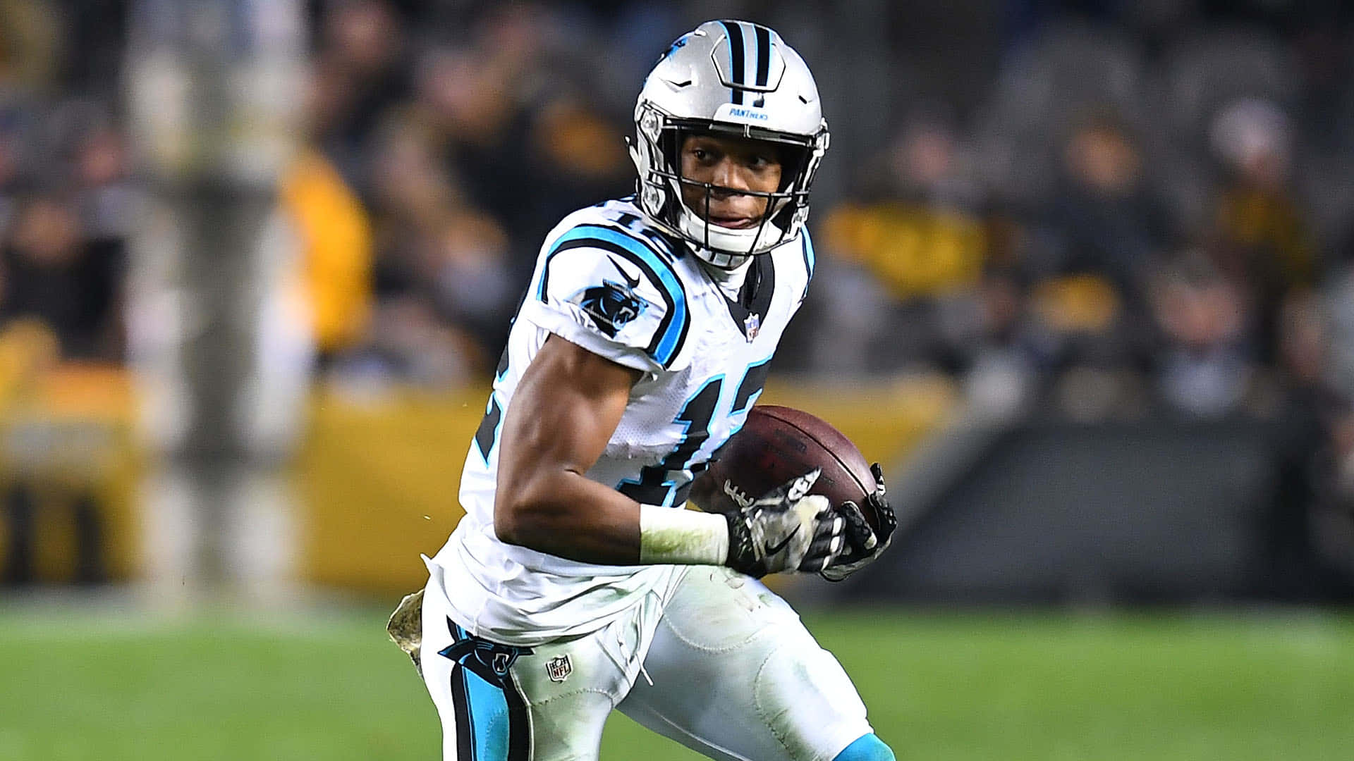American Football Player Dj Moore Against Pittsburgh Steelers 2018 Background