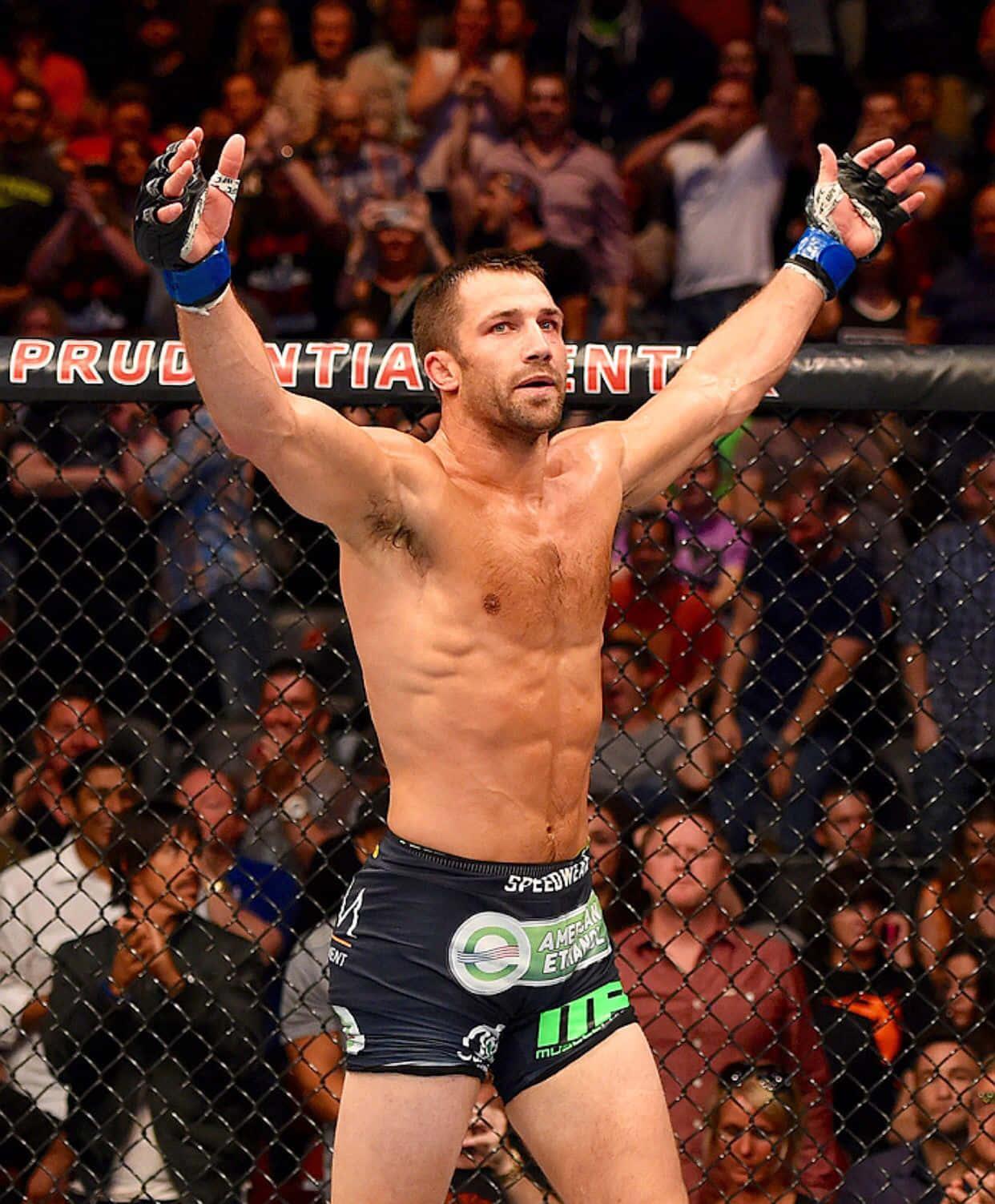 American Mixed Martial Artist Luke Rockhold Ufc Event 2015 Background