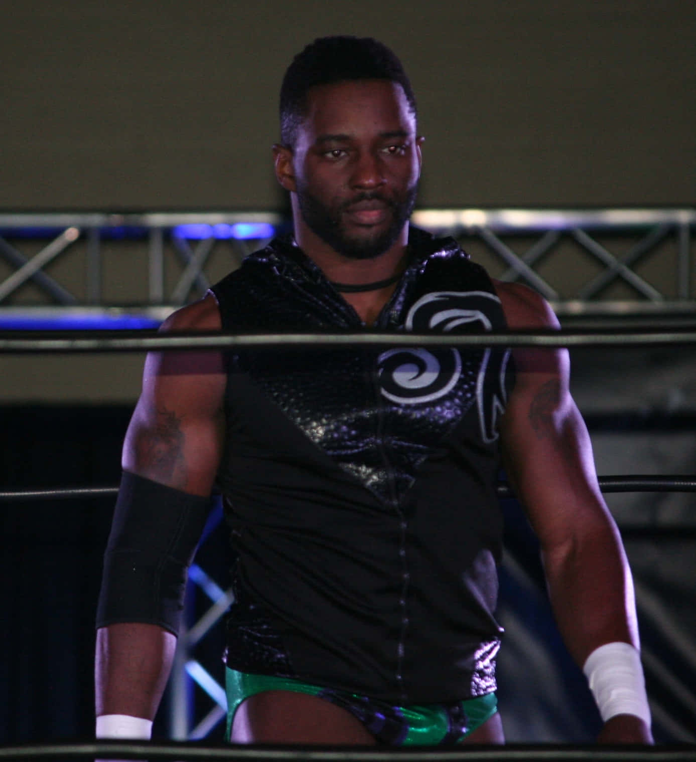 American Professional Wrestler Cedric Alexander Wwe 2016 Entrance Background